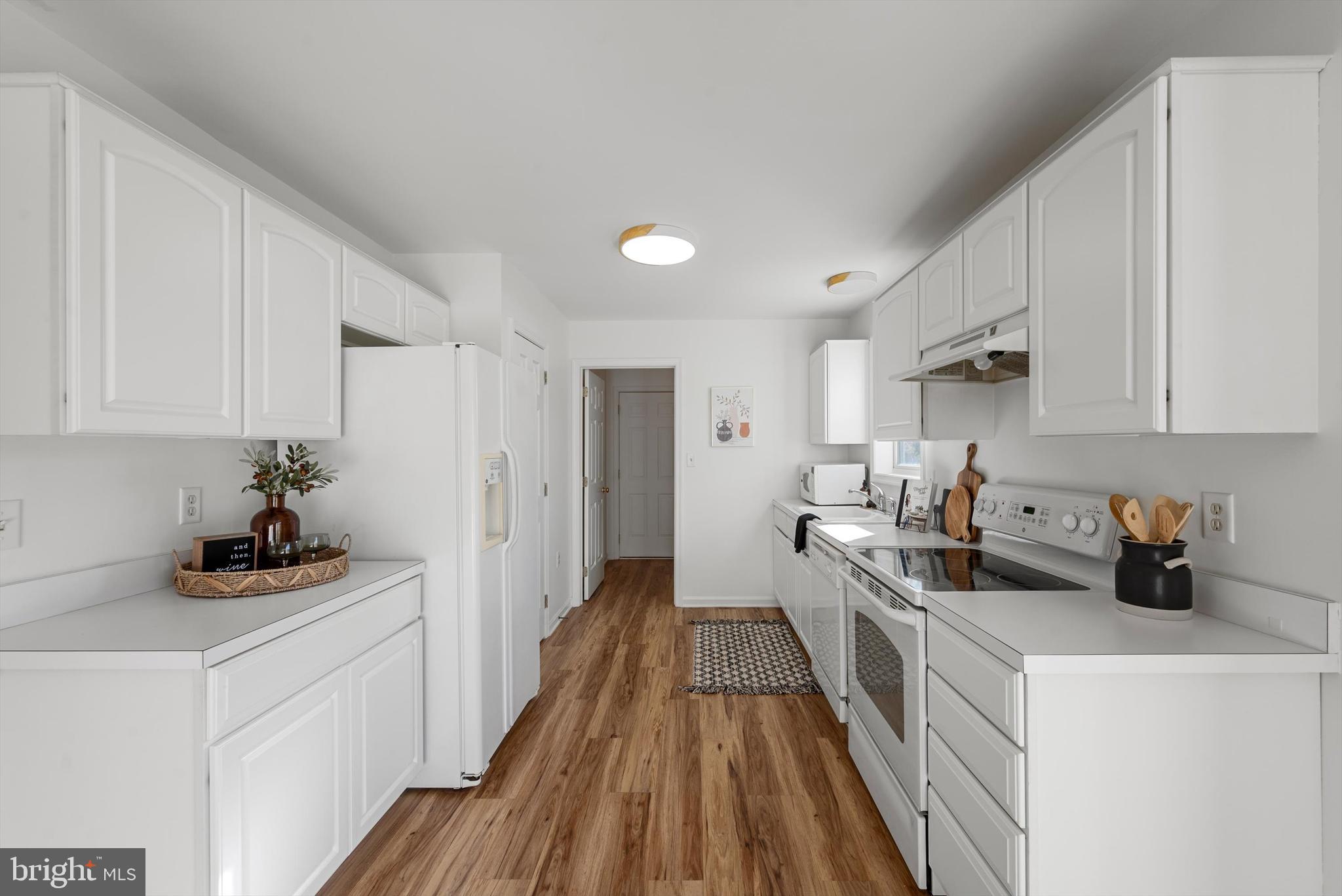 WHITINGS NECK - Residential