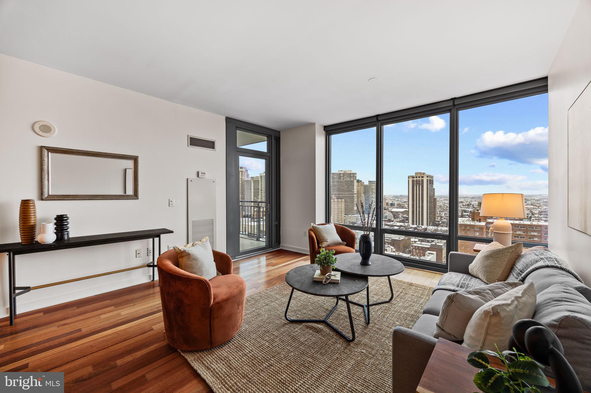 RITTENHOUSE SQUARE - Residential