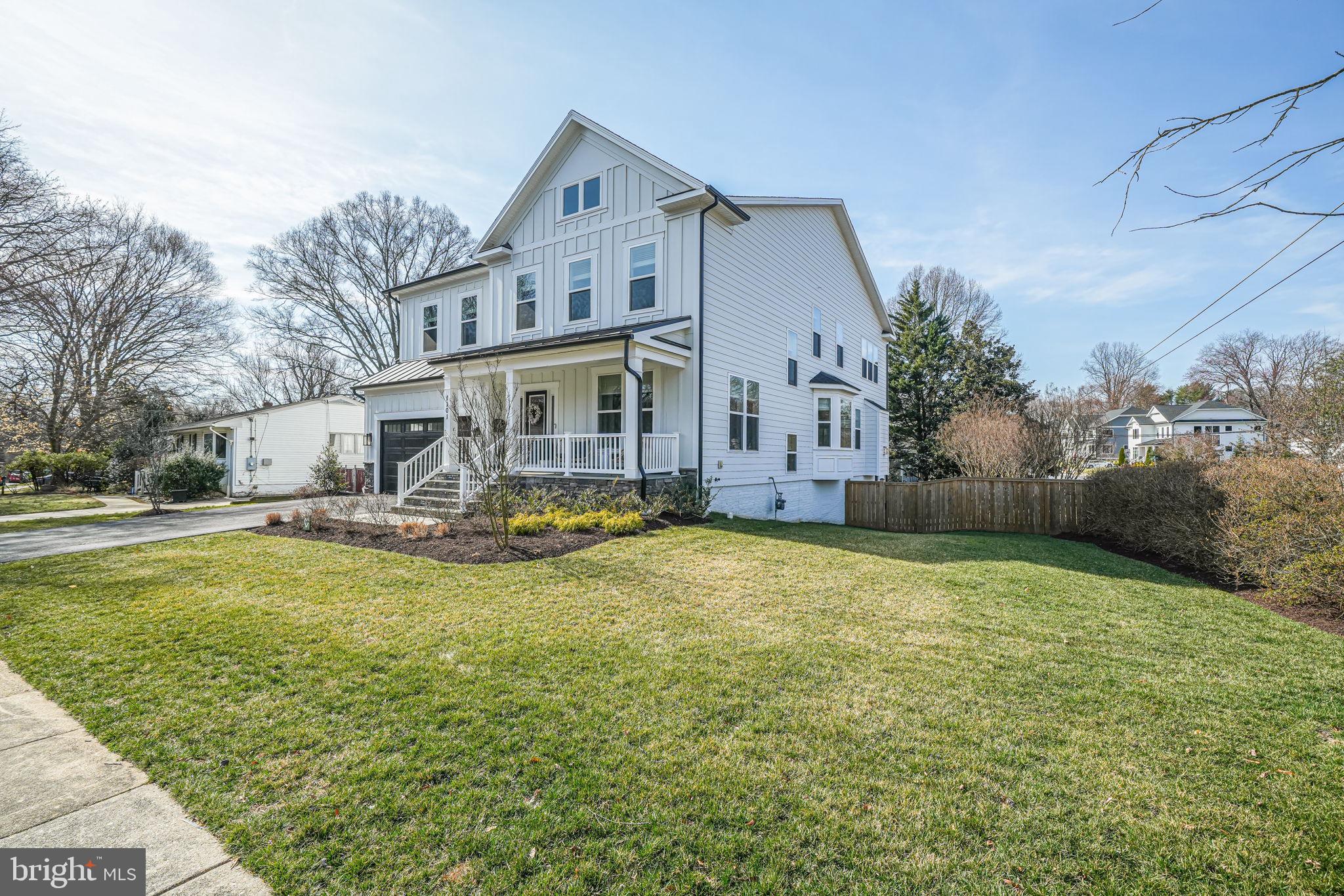 VIENNA WOODS - Residential