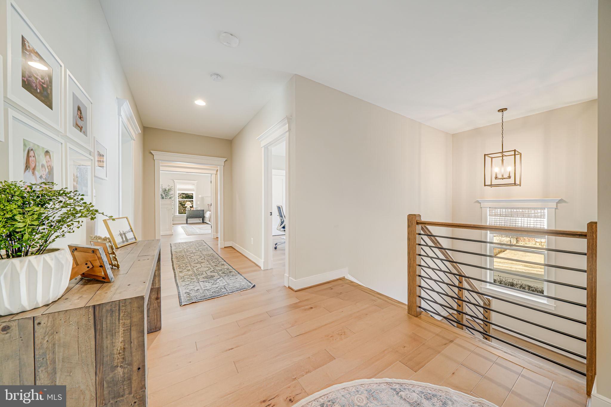 VIENNA WOODS - Residential