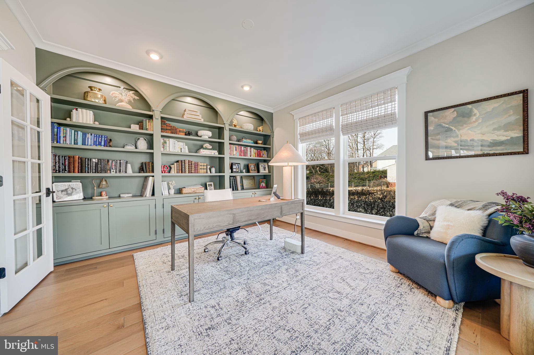 VIENNA WOODS - Residential