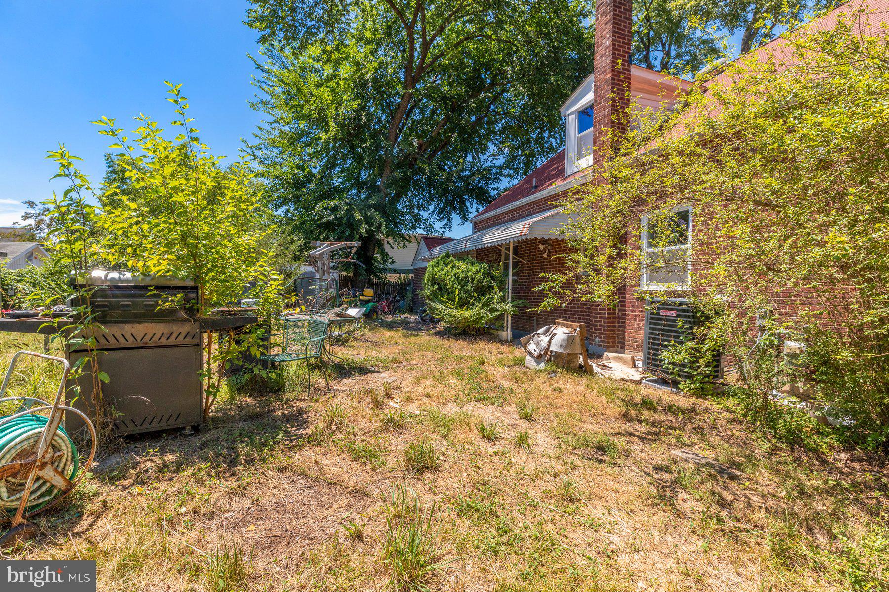 HILLCREST - Residential