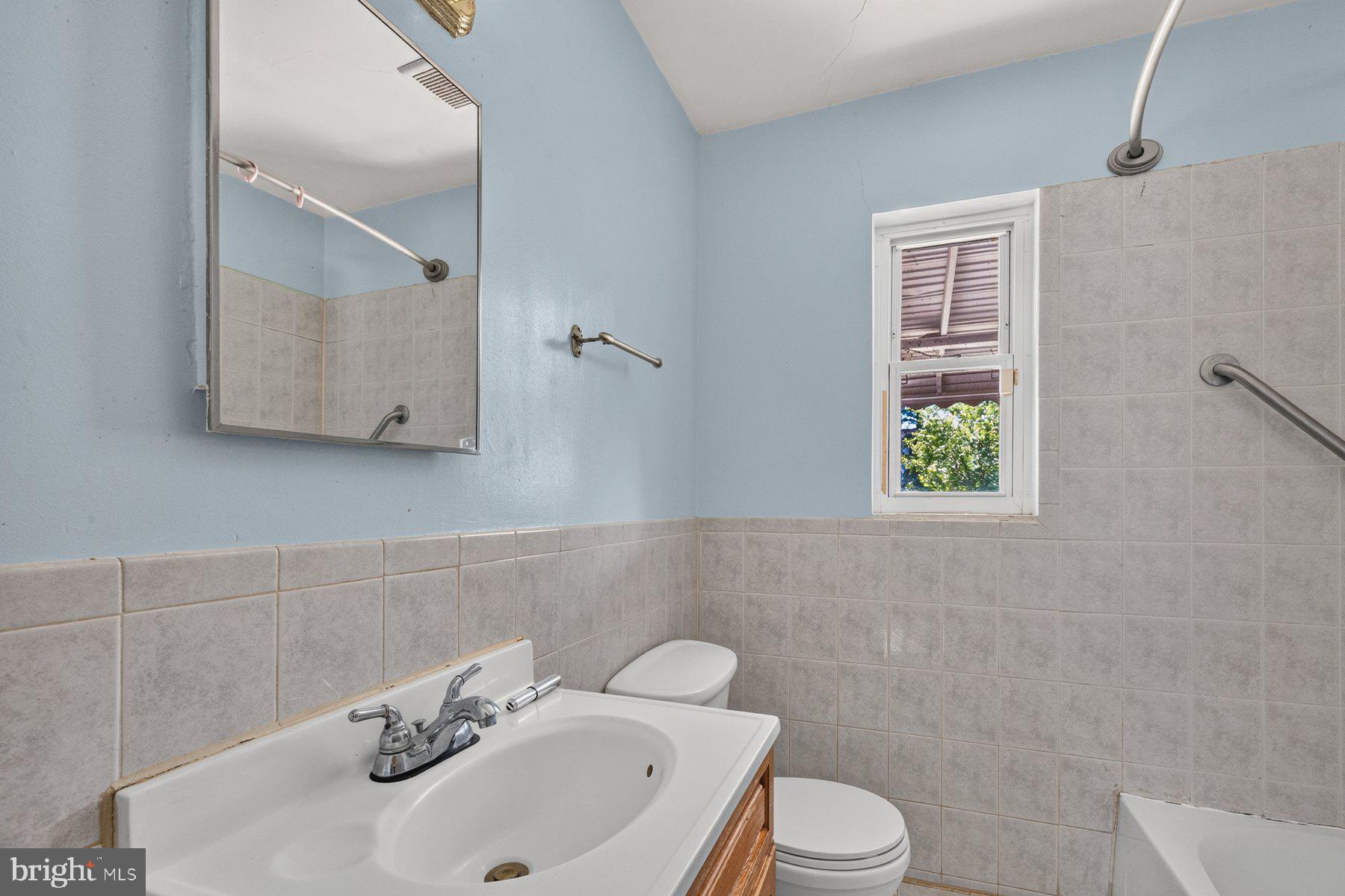 HILLCREST - Residential