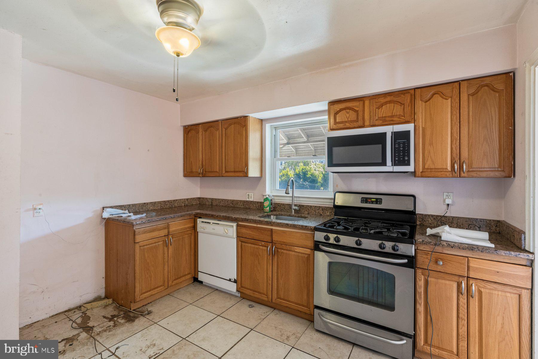 HILLCREST - Residential