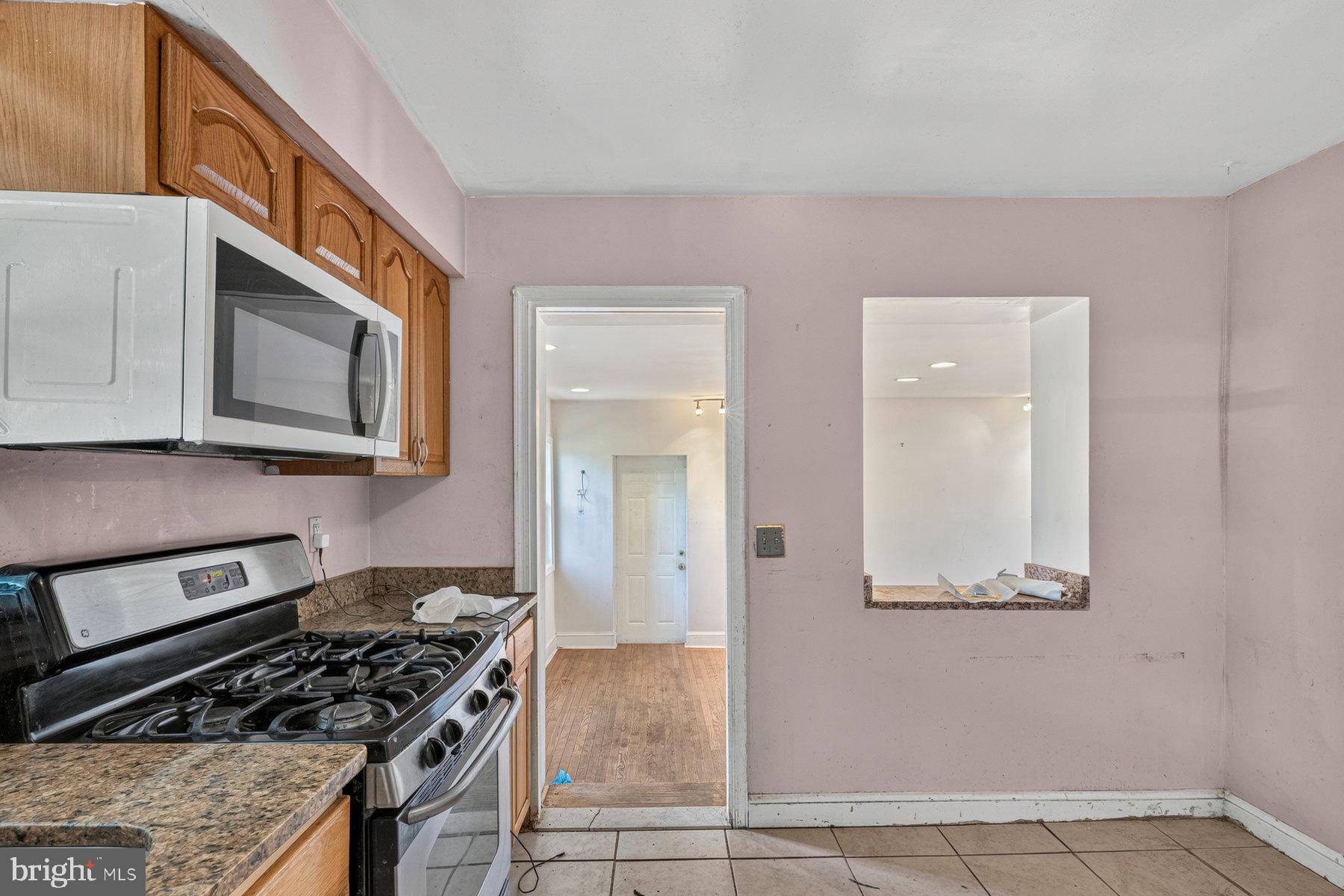 HILLCREST - Residential