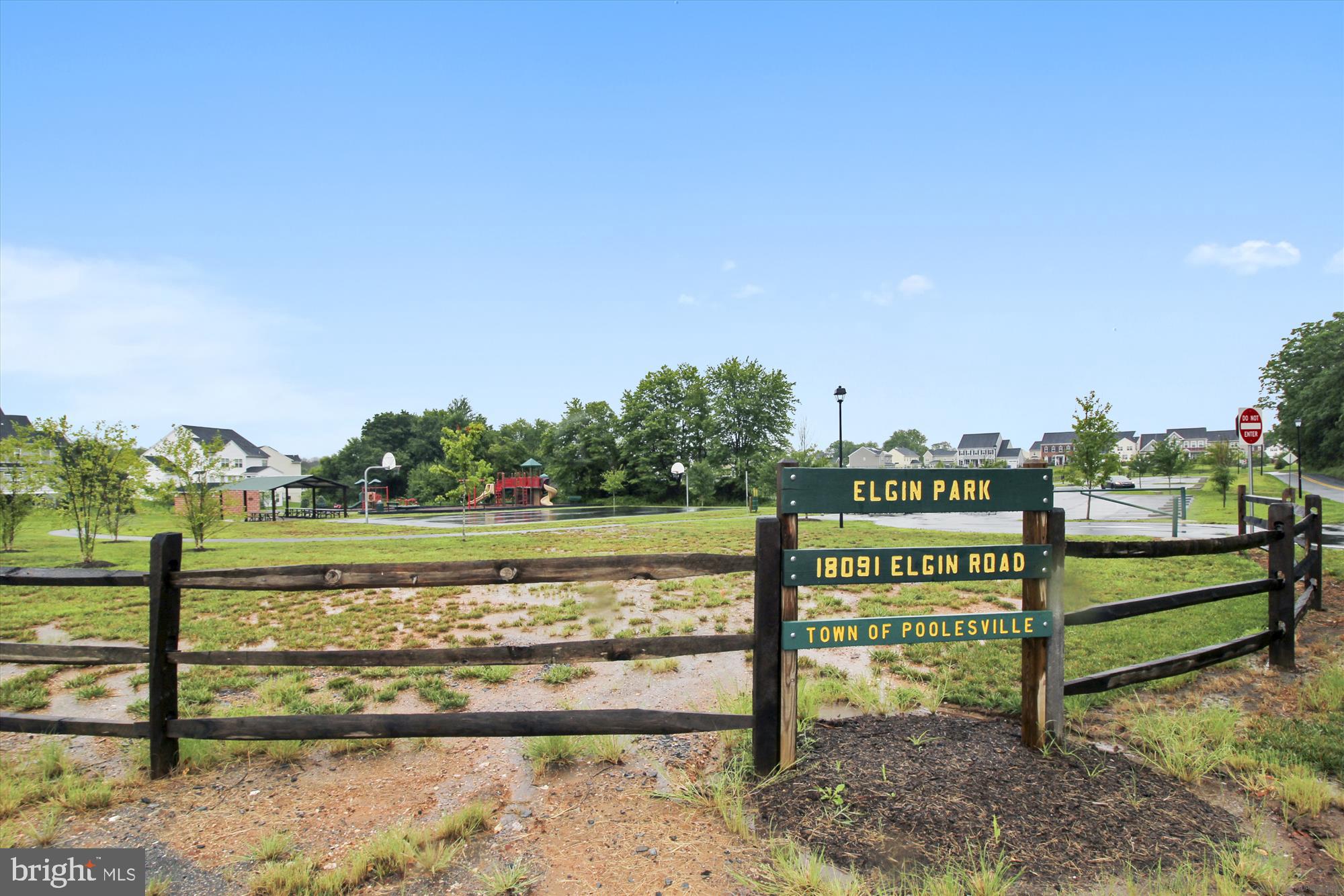 HUNTERS RUN - Residential
