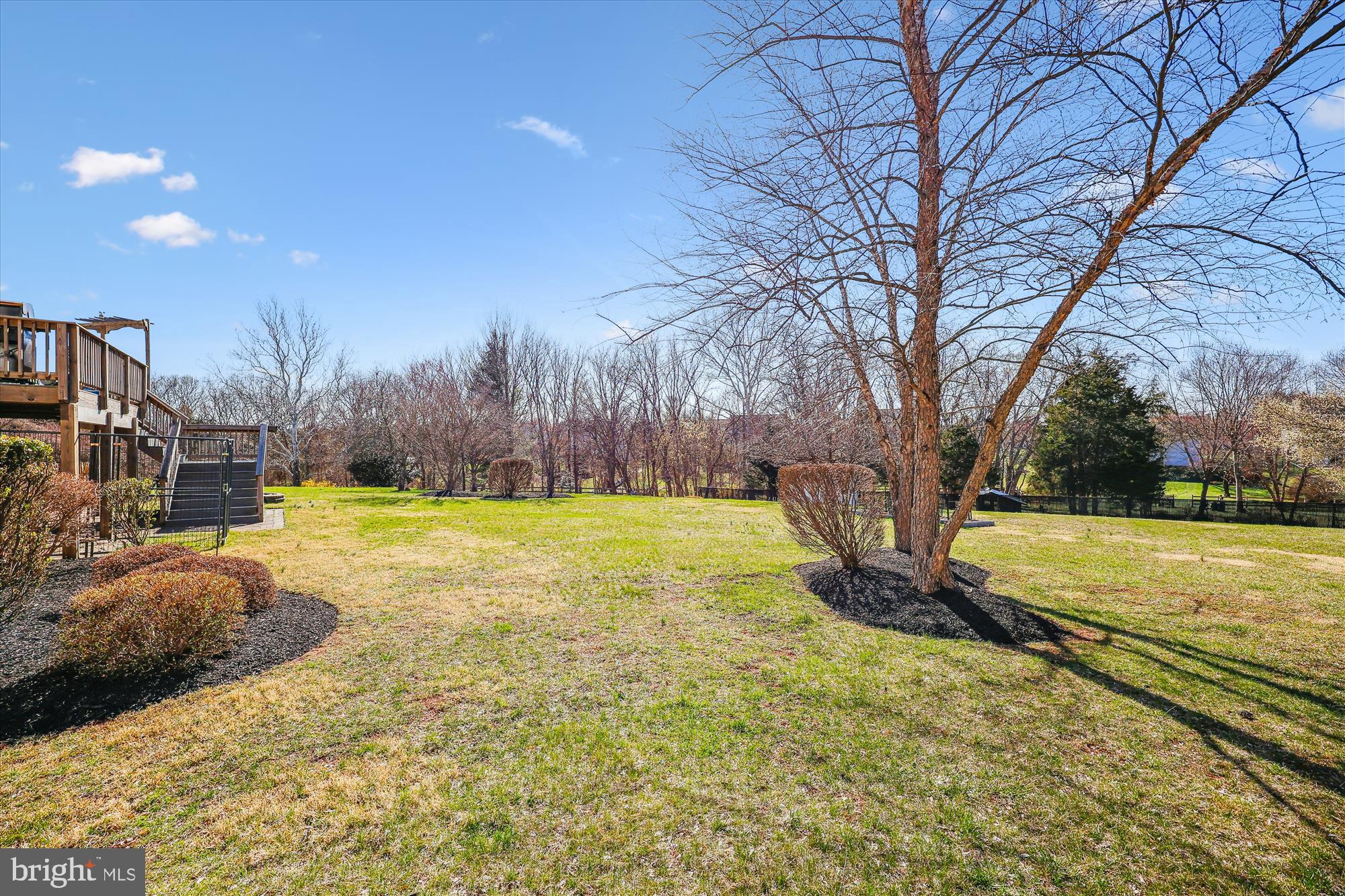 HUNTERS RUN - Residential