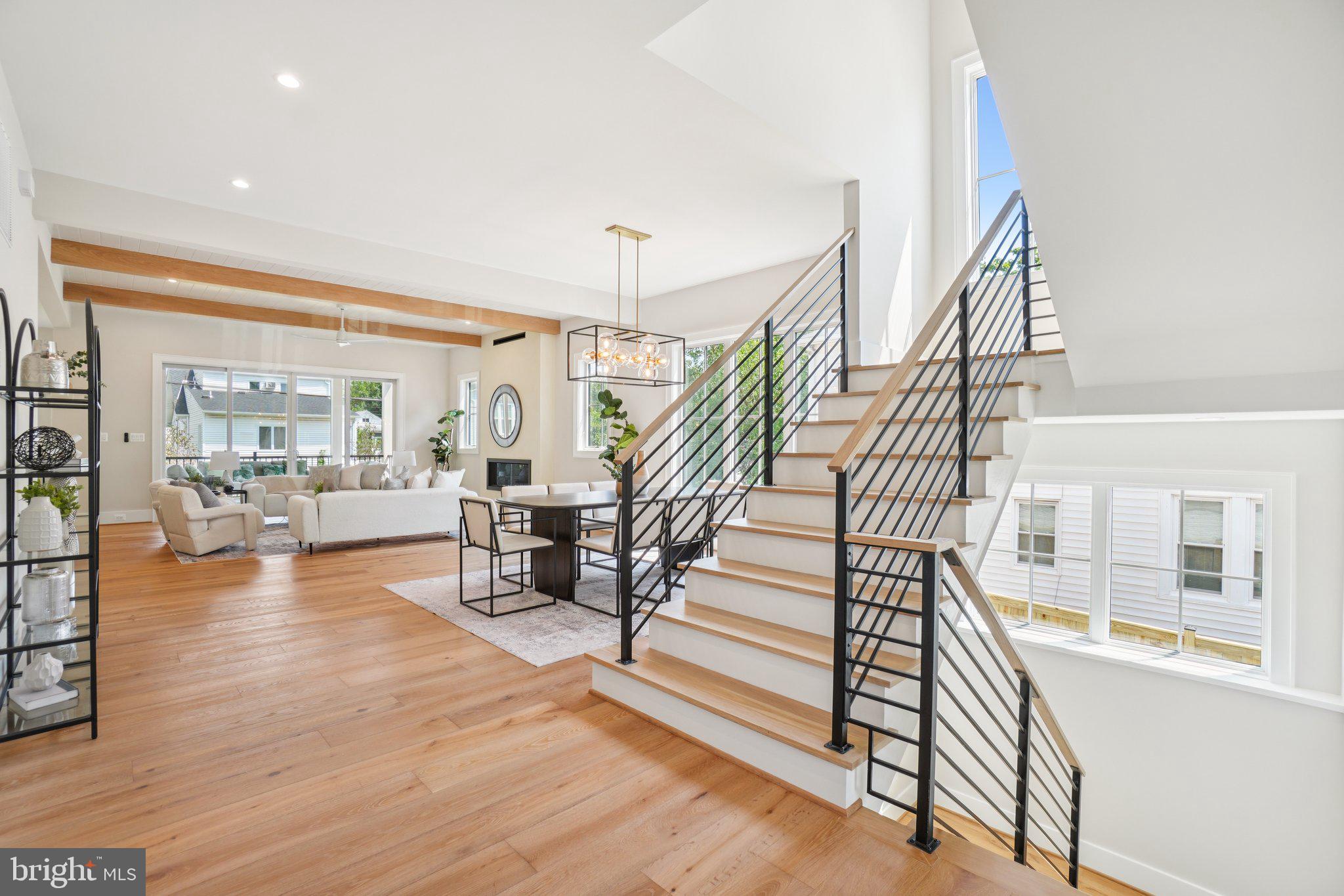 ADDISON HEIGHTS - Residential
