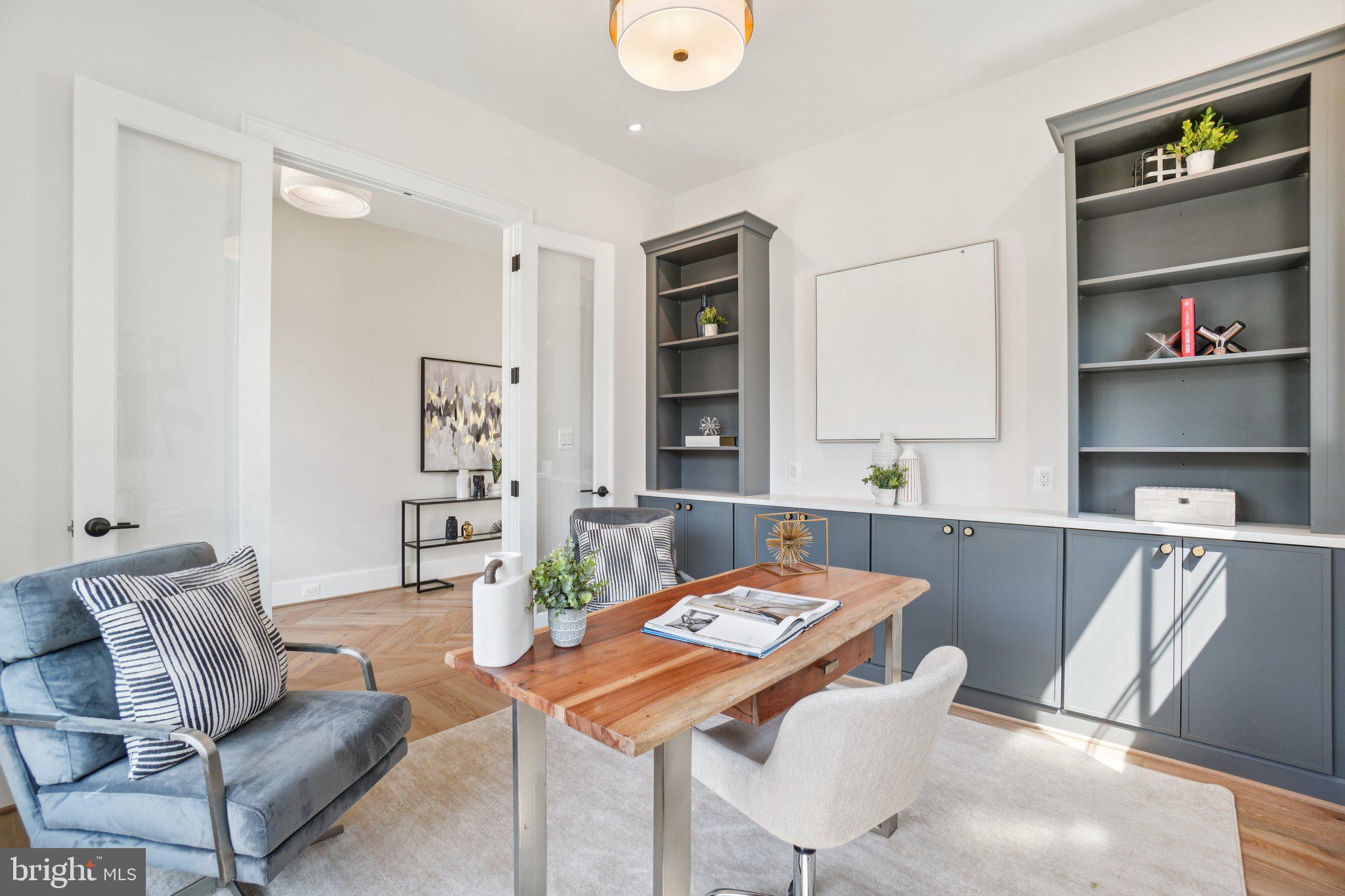 ADDISON HEIGHTS - Residential