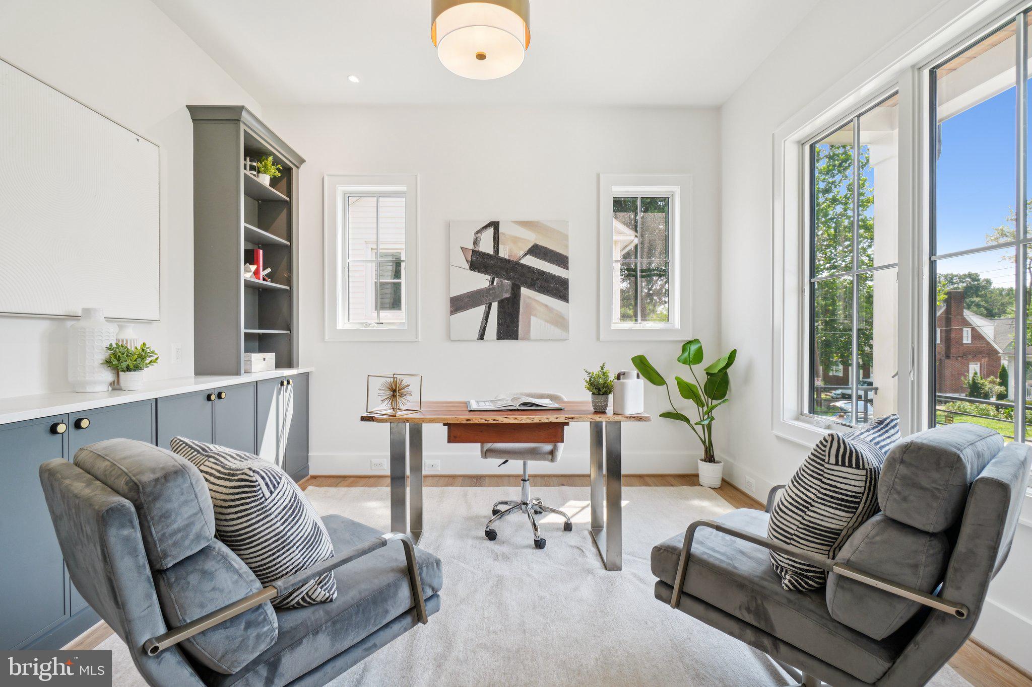 ADDISON HEIGHTS - Residential