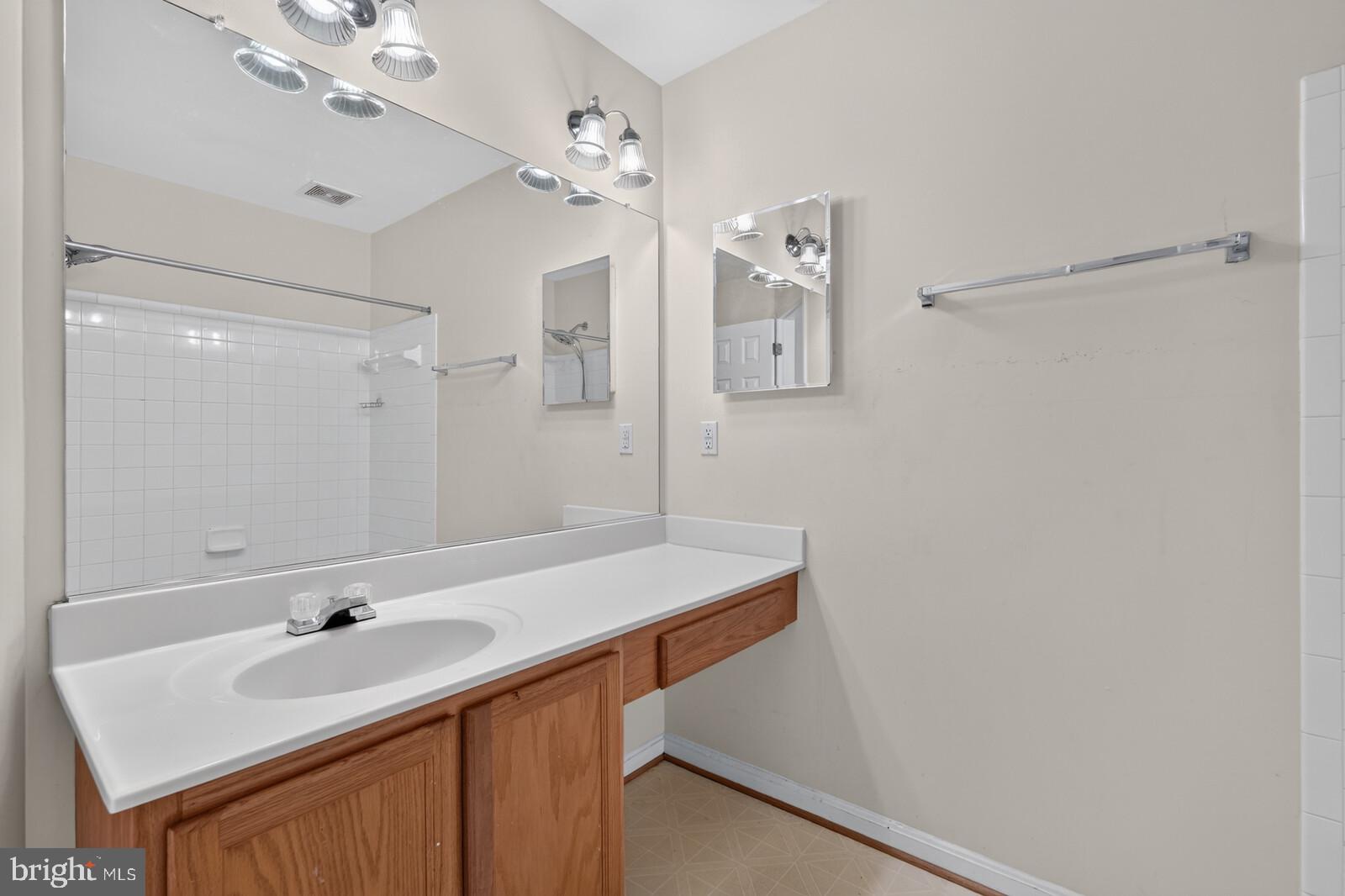 MANASSAS PARK - Residential