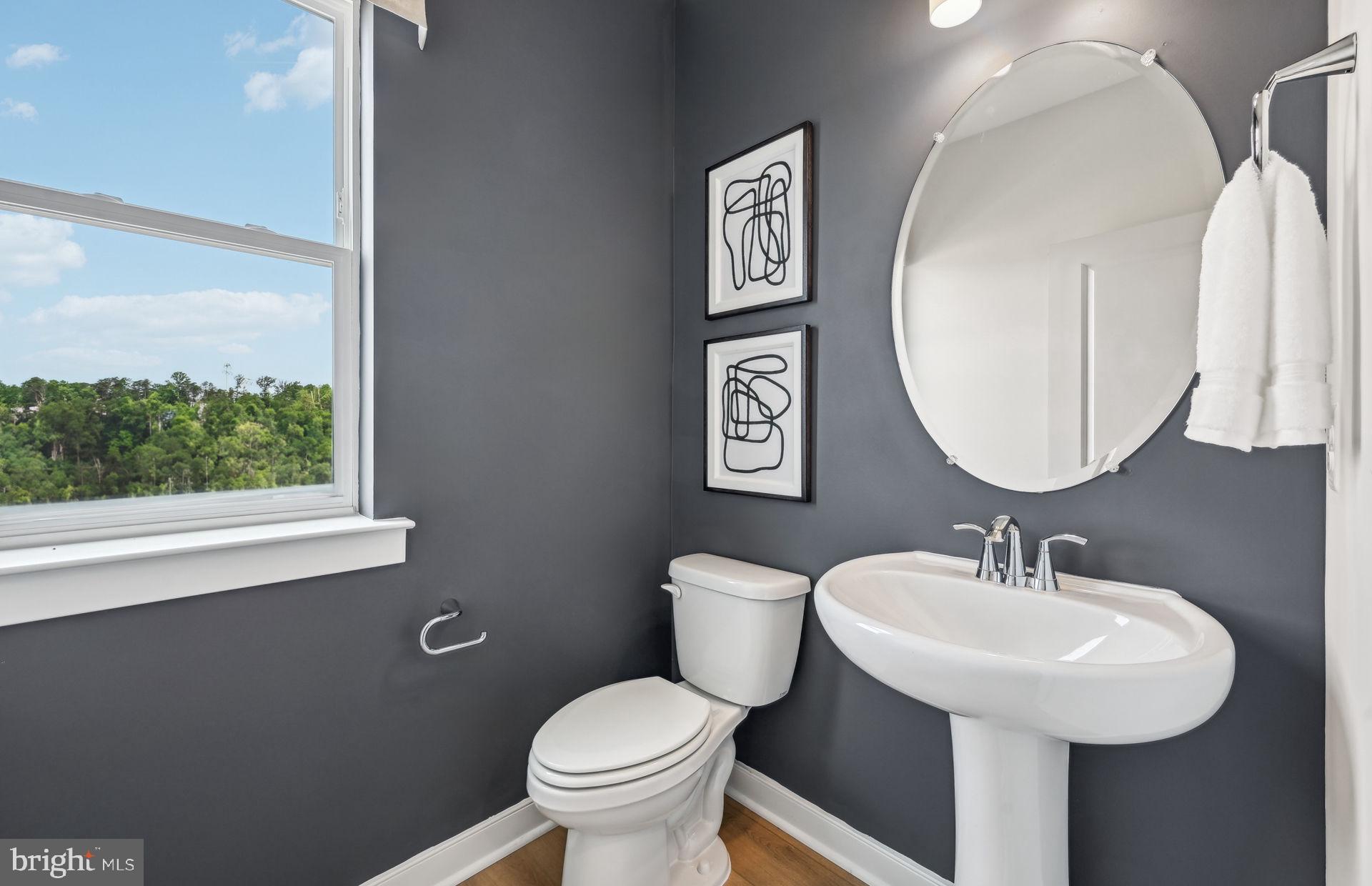 WESTEND AT ARMSTRONG VILLAGE - Residential