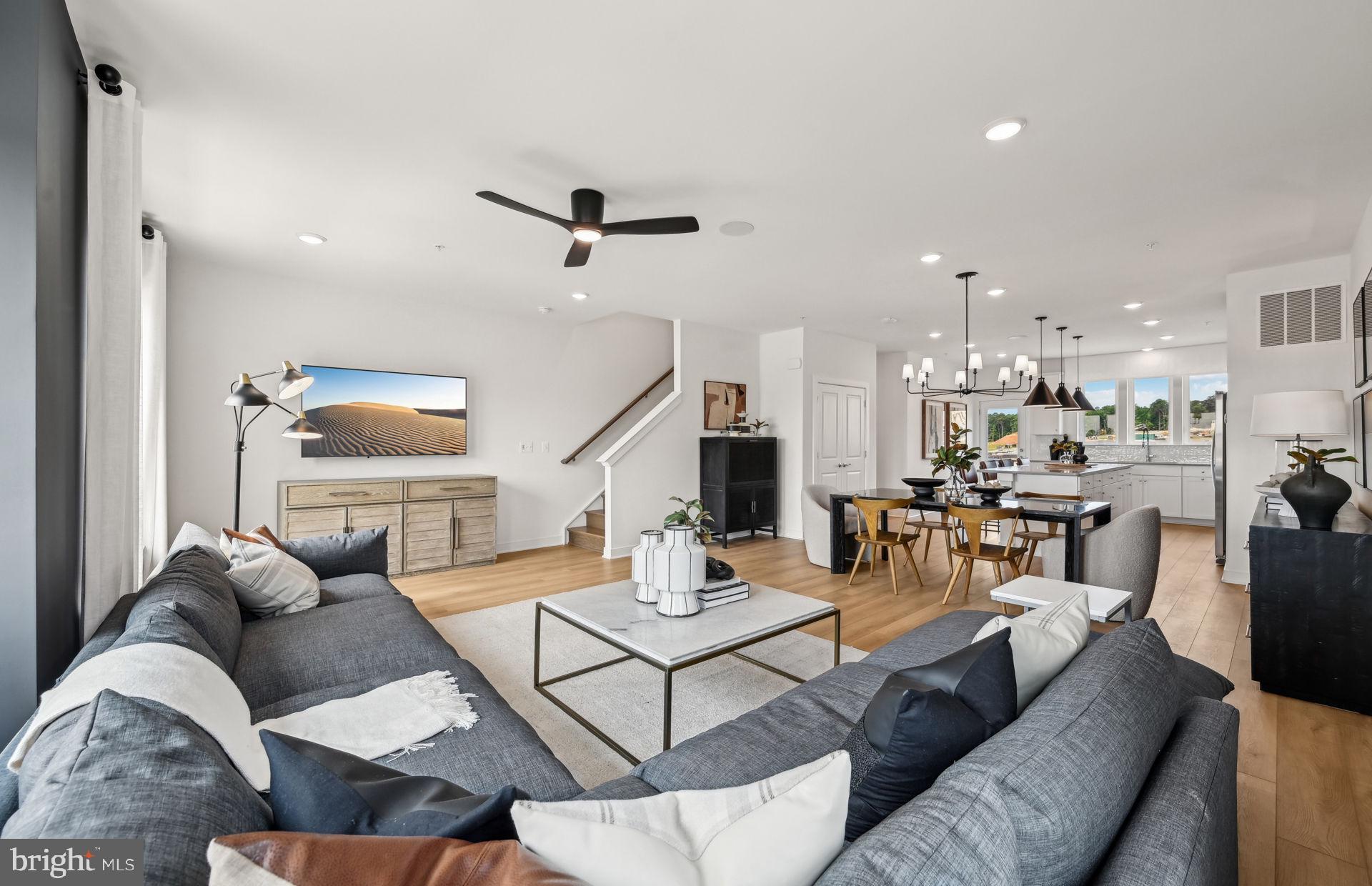 WESTEND AT ARMSTRONG VILLAGE - Residential