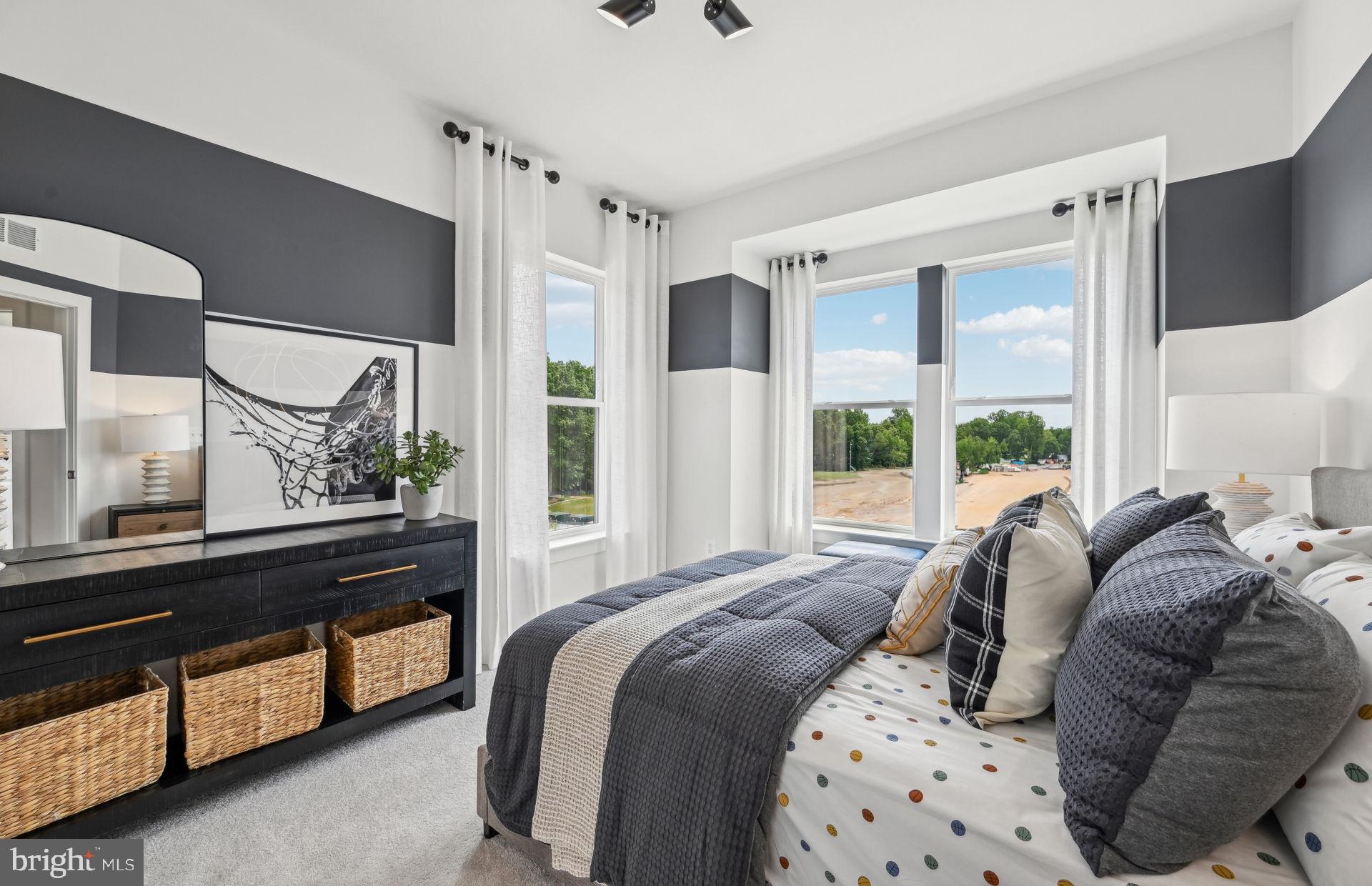 WESTEND AT ARMSTRONG VILLAGE - Residential