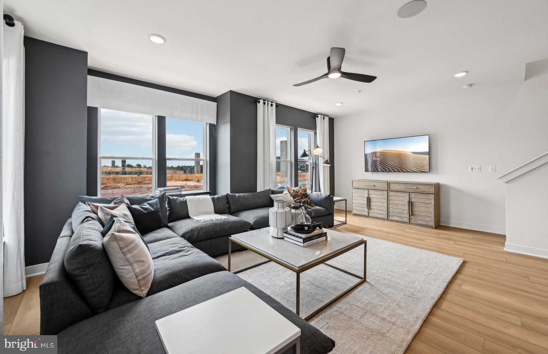 WESTEND AT ARMSTRONG VILLAGE - Residential