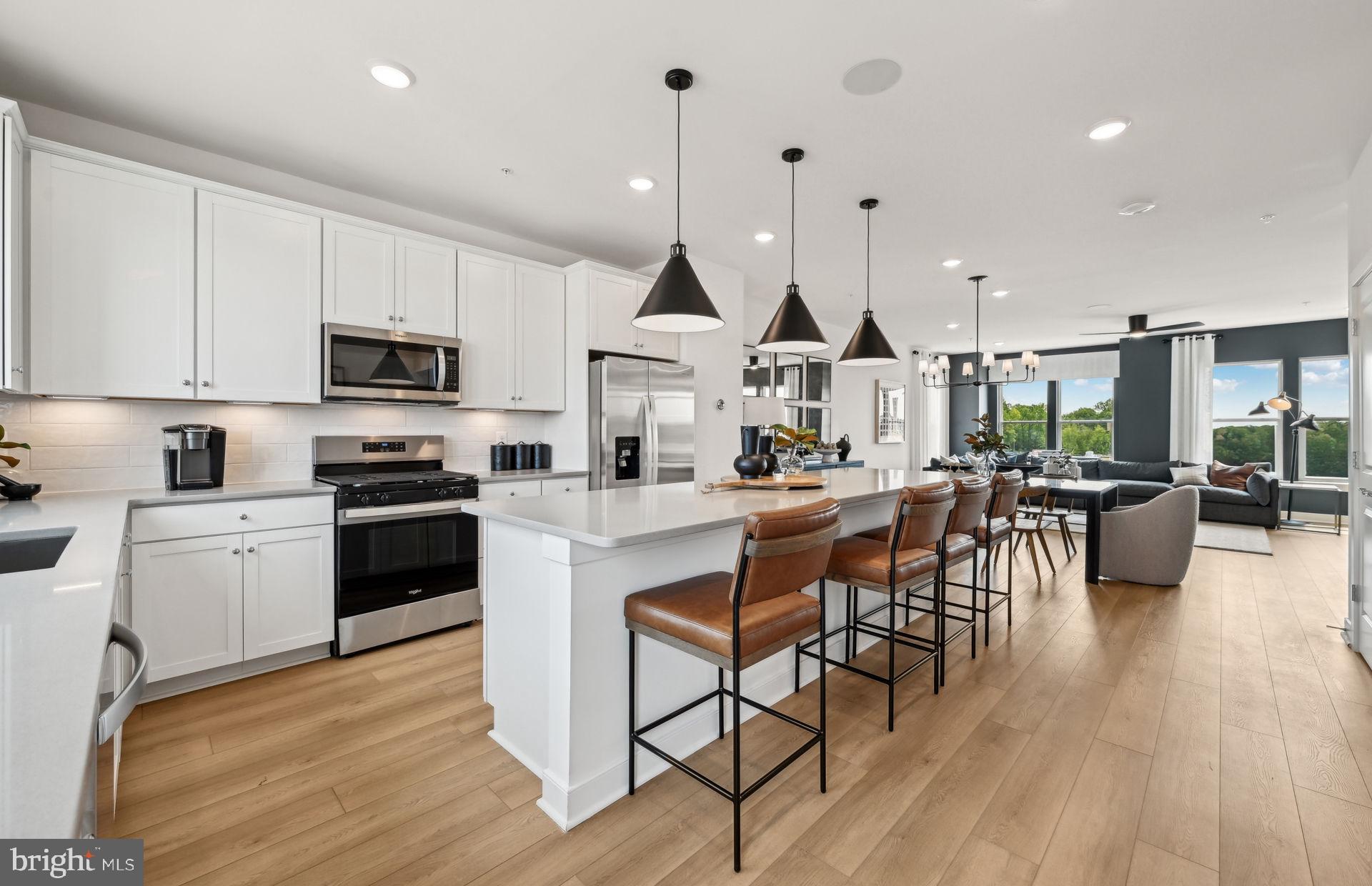 WESTEND AT ARMSTRONG VILLAGE - Residential
