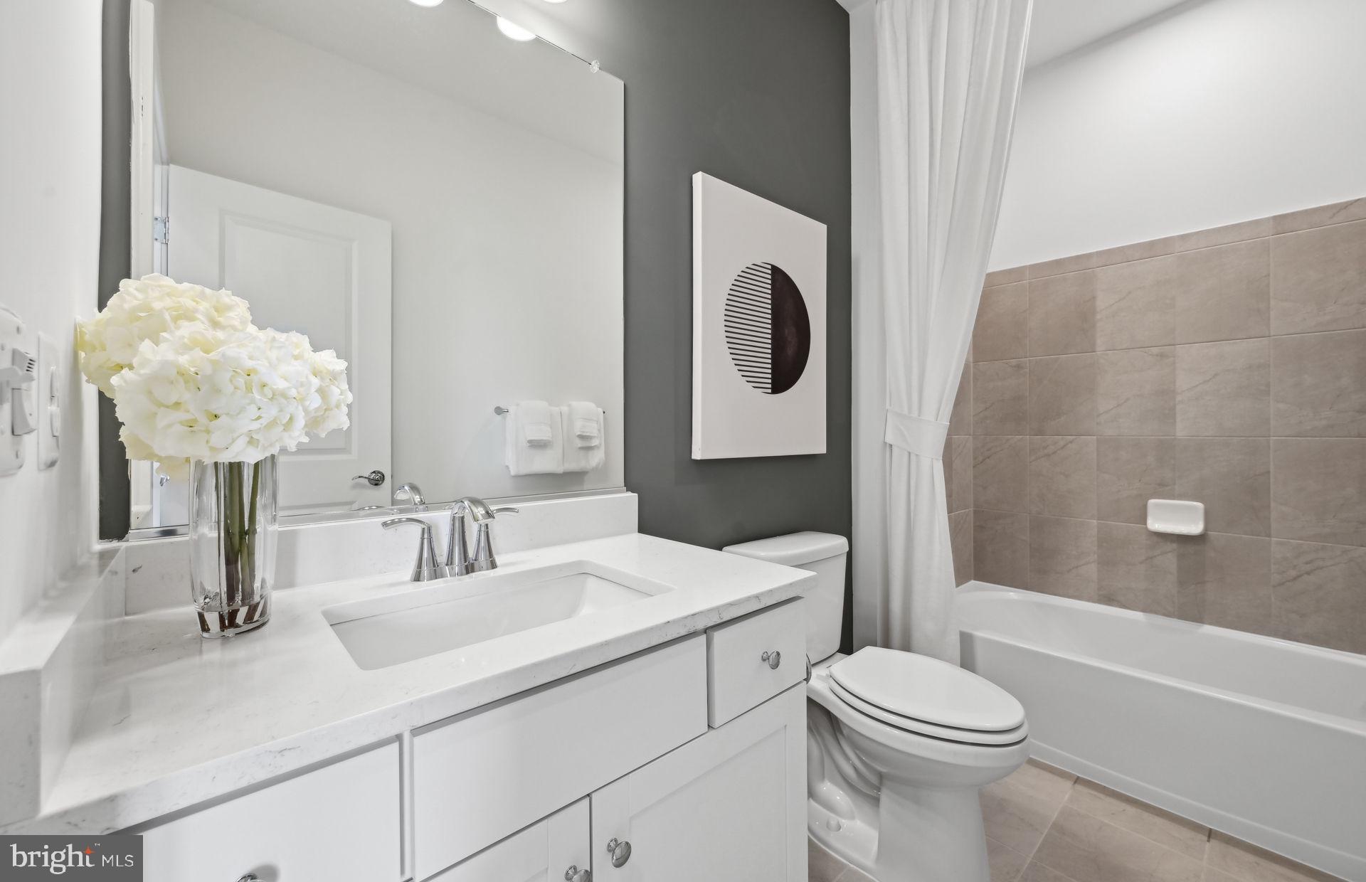 WESTEND AT ARMSTRONG VILLAGE - Residential