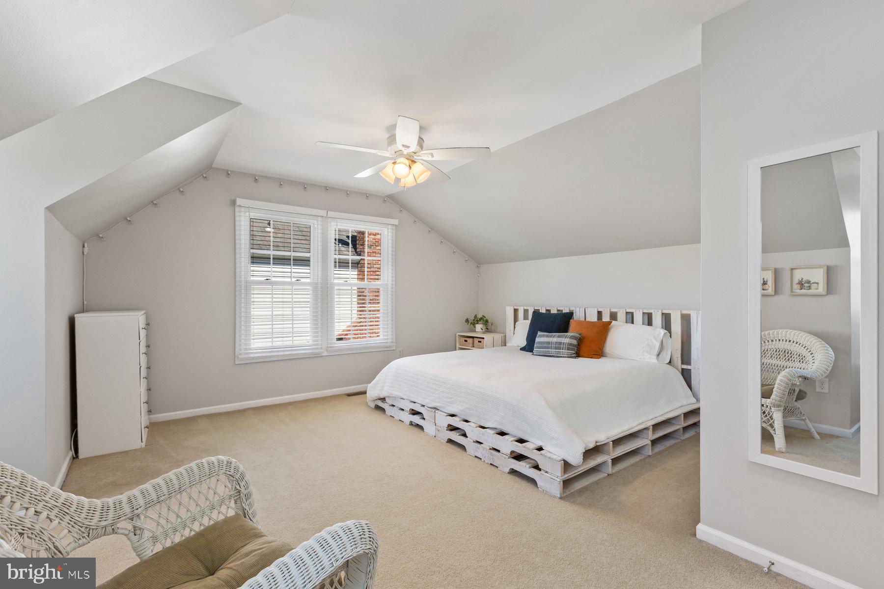 MILLS FARM - Residential