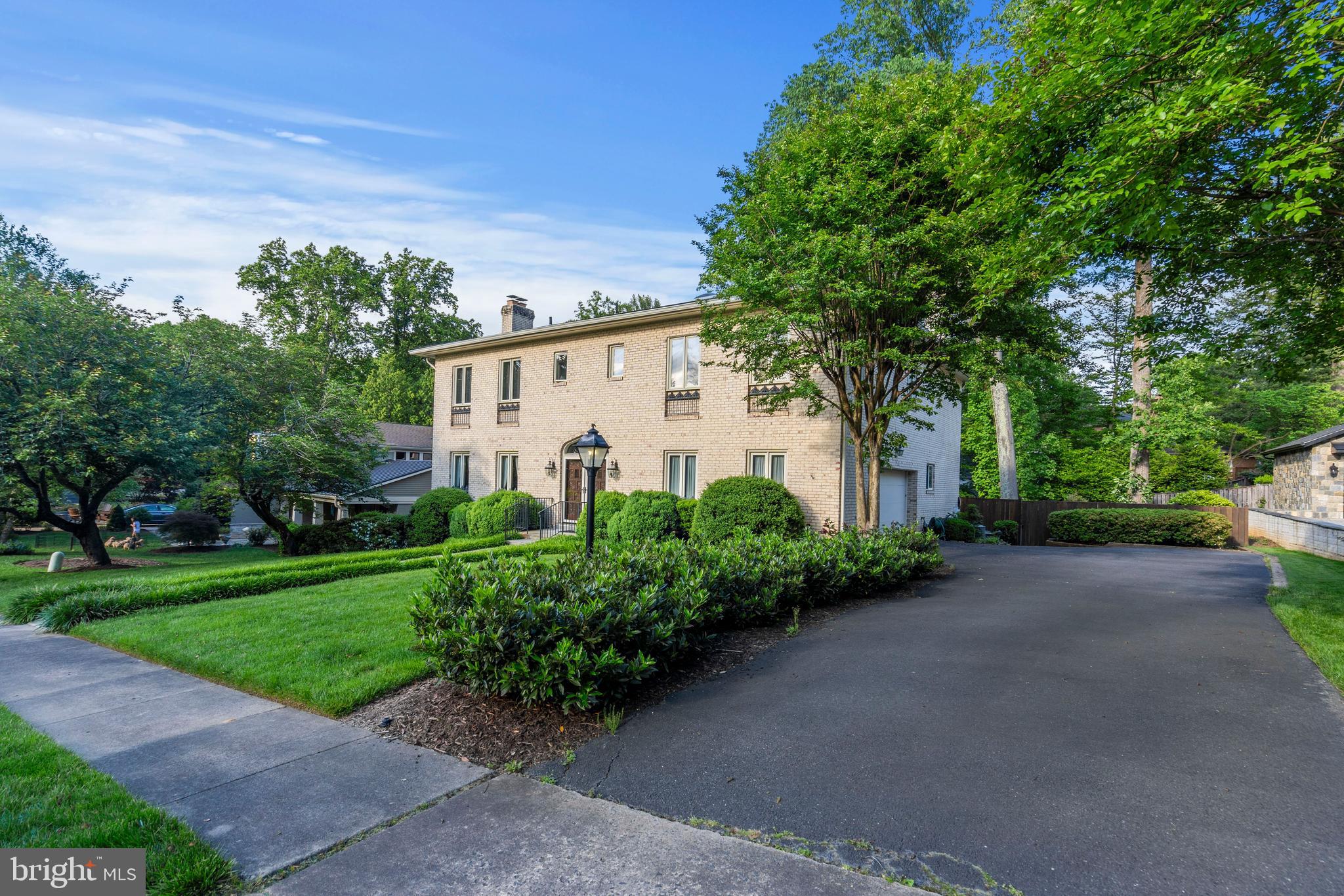 CHAIN BRIDGE FOREST - Residential