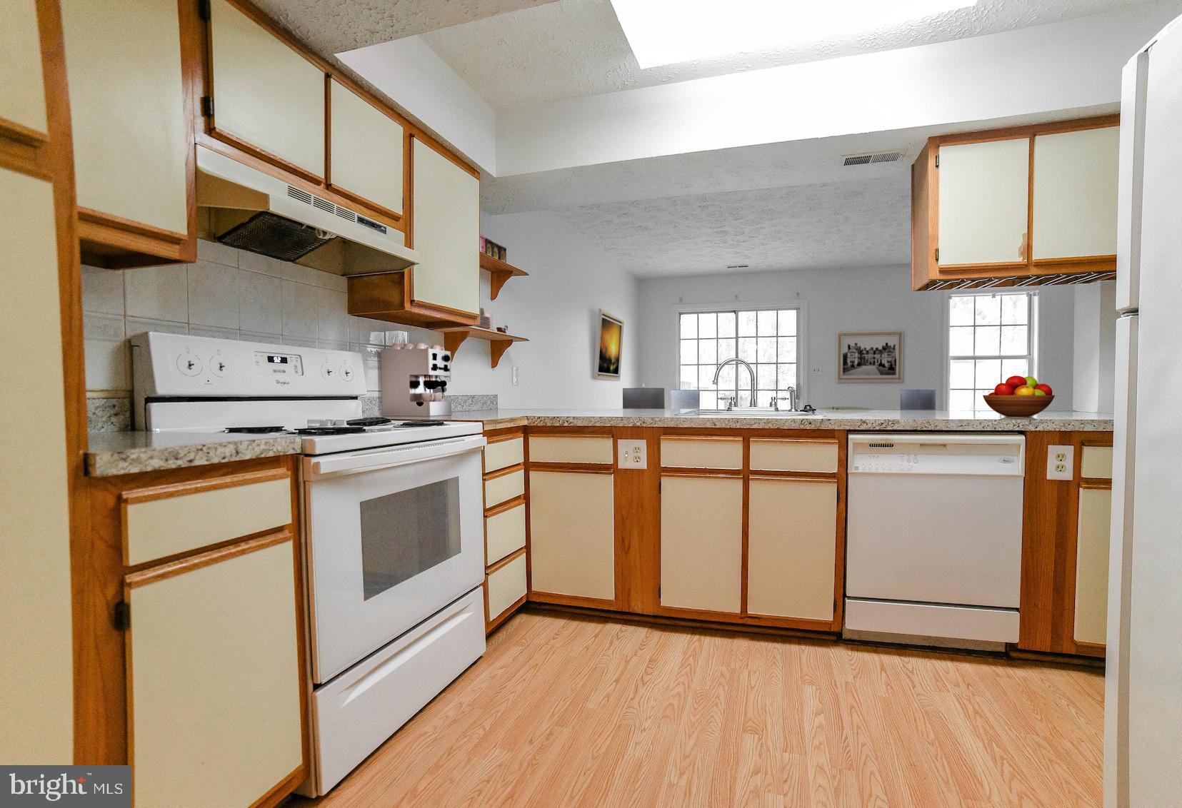 COLUMBIA COMMONS - Residential