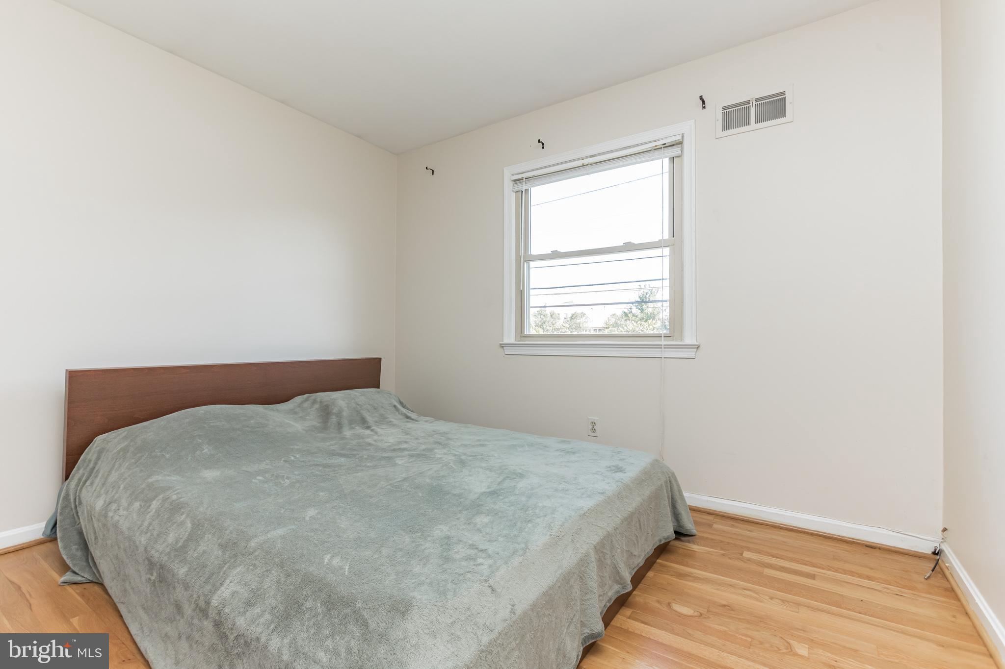 MILL CREEK TOWNE - Residential