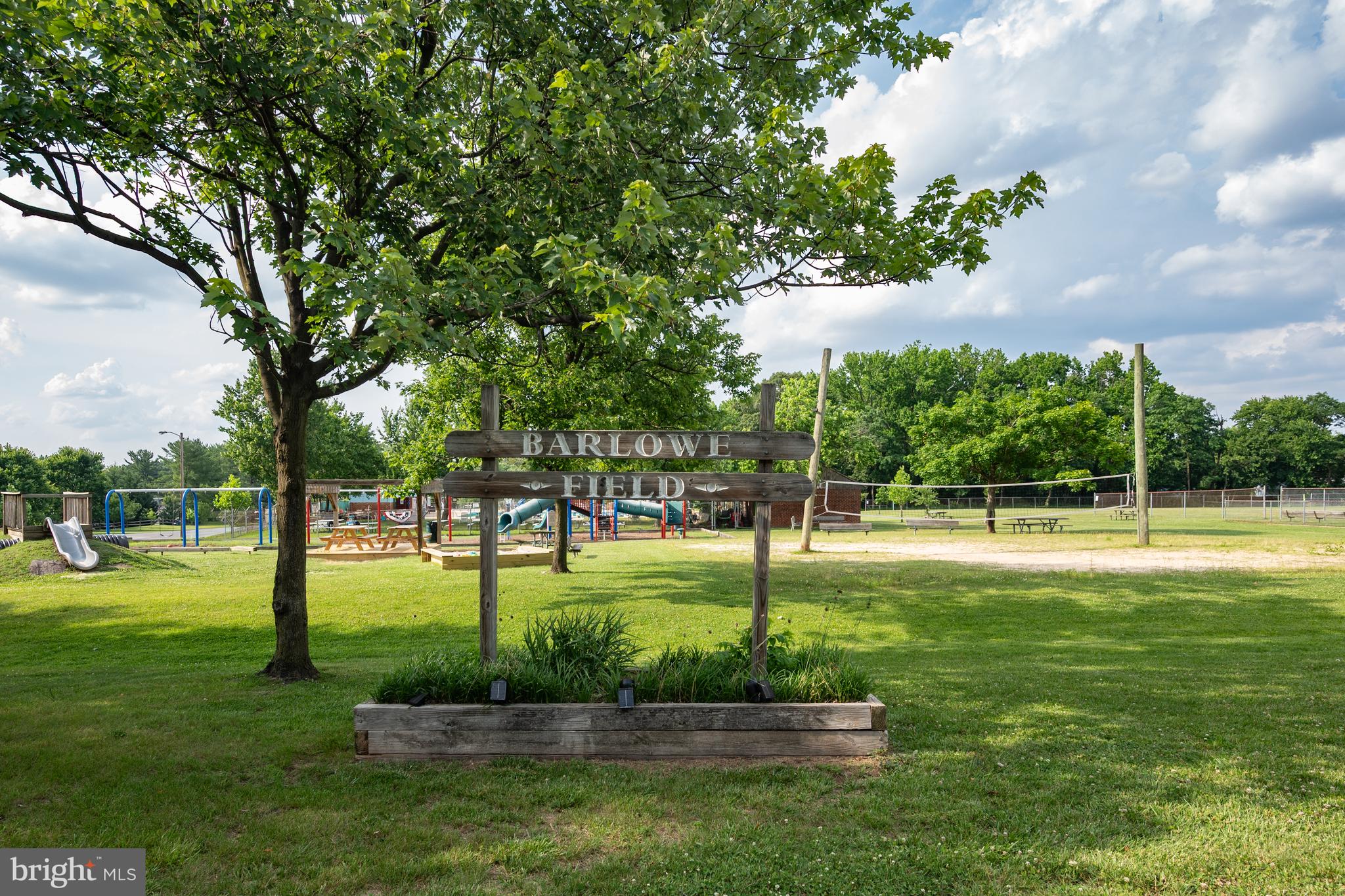 VALLEYWOOD - Residential