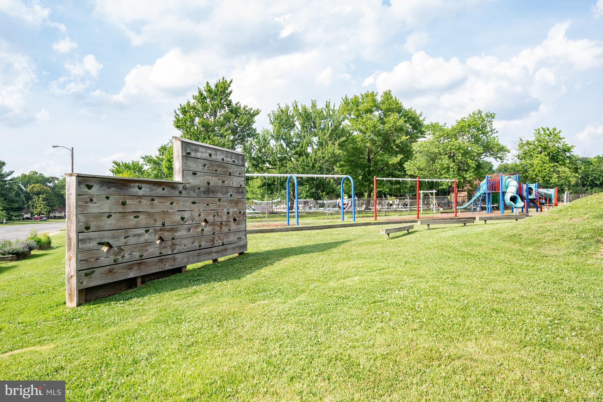VALLEYWOOD - Residential