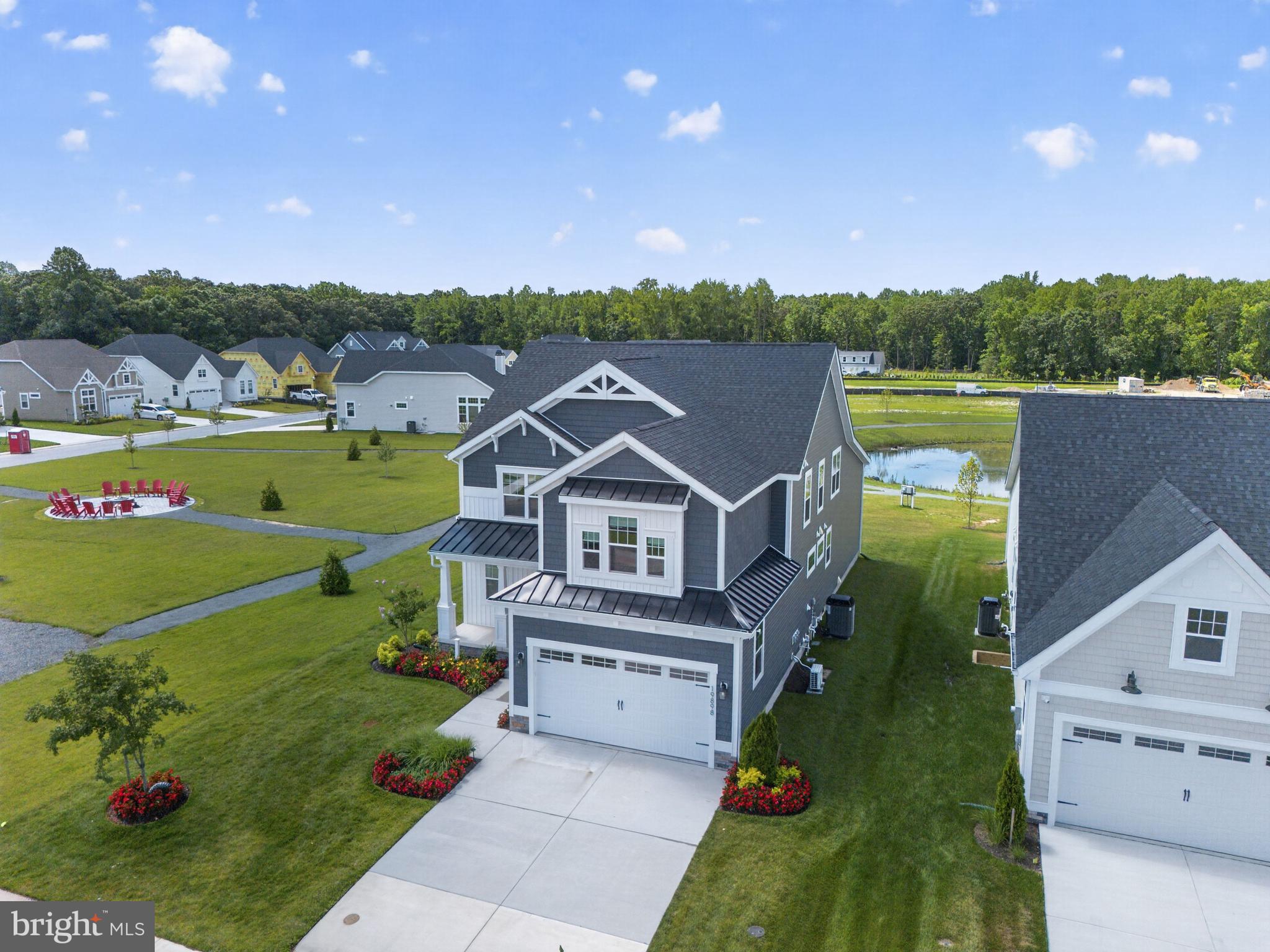 LIGHTSHIP COVE - Residential