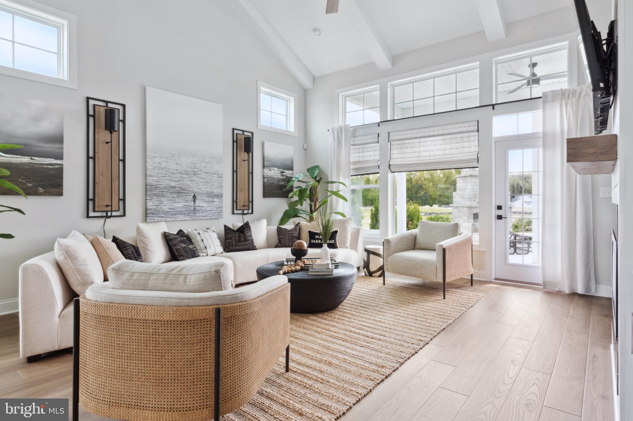 LIGHTSHIP COVE - Residential