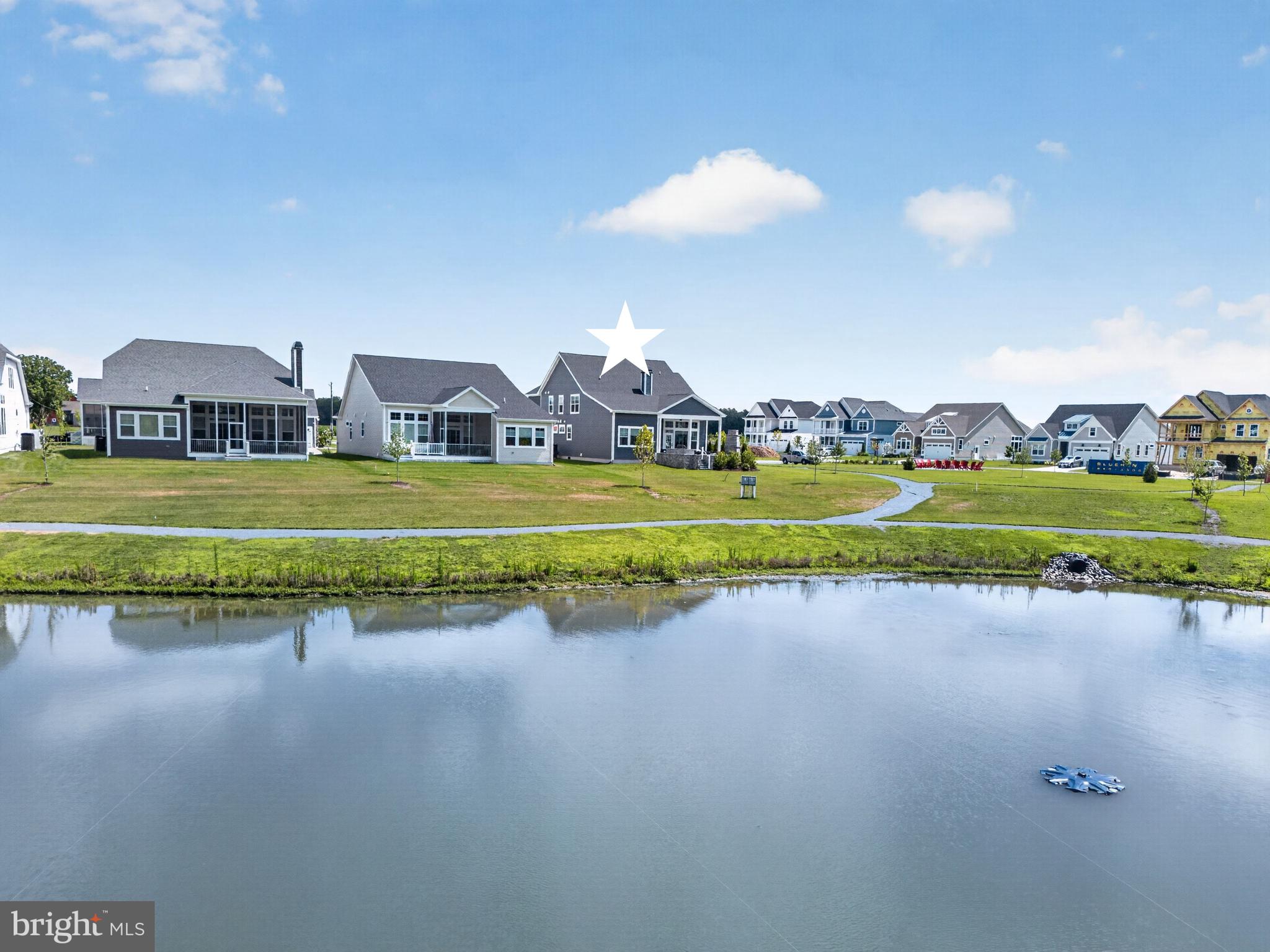 LIGHTSHIP COVE - Residential