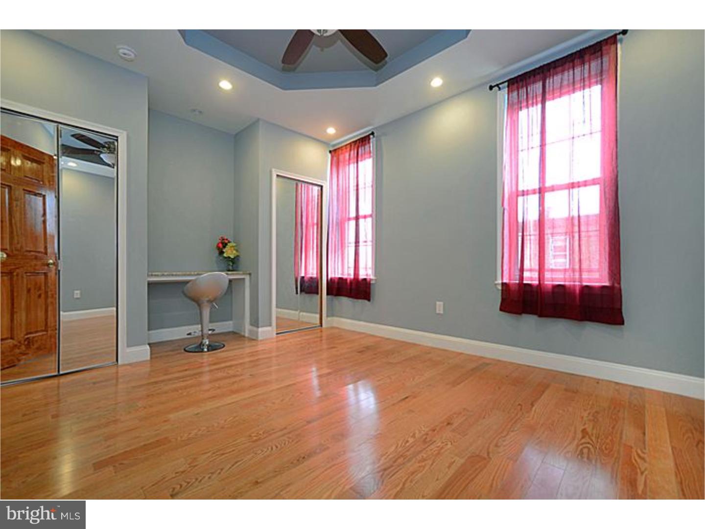 POINT BREEZE - Residential