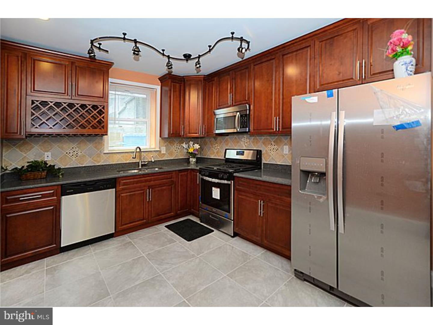POINT BREEZE - Residential