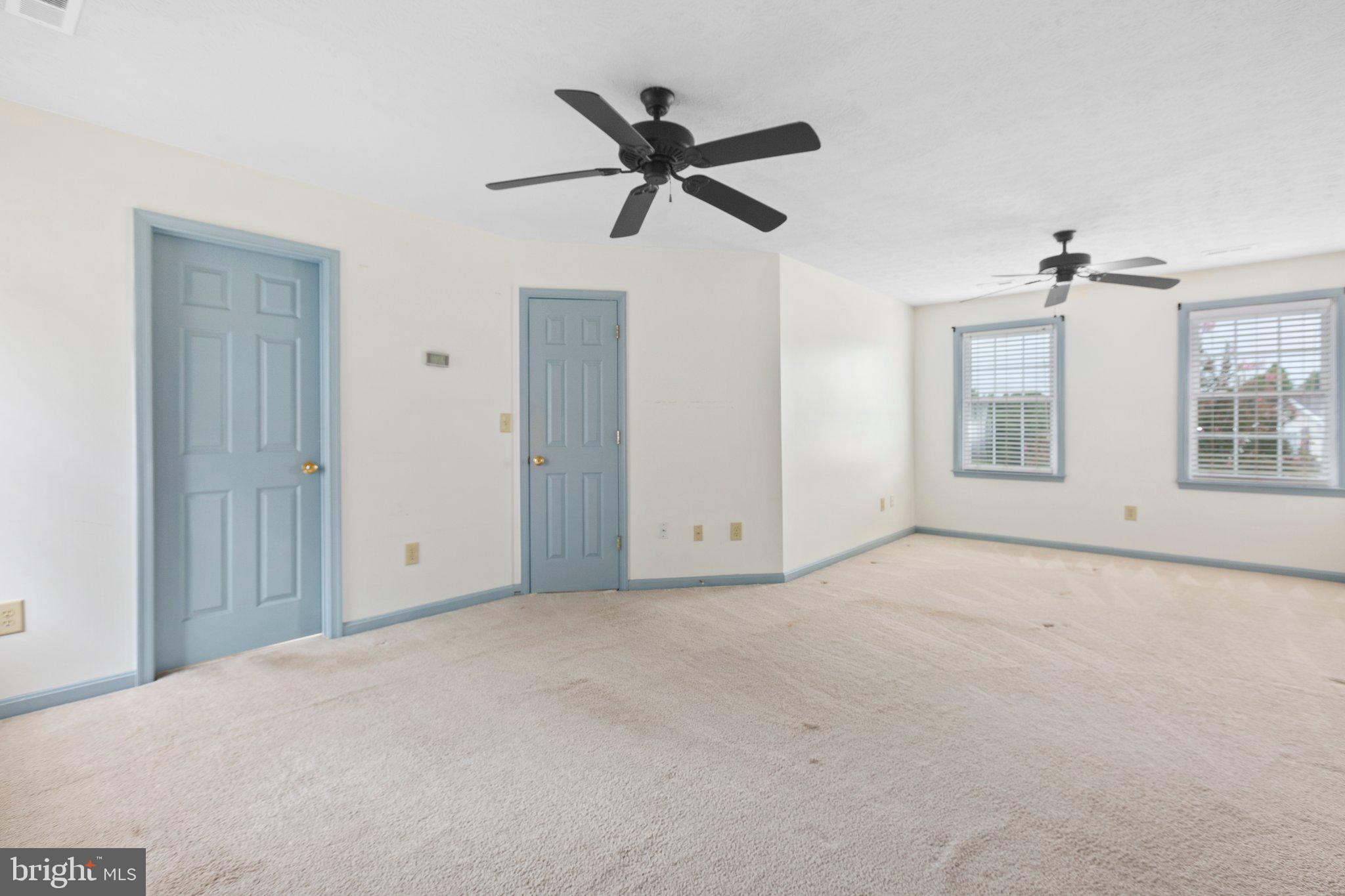 HUNTINGTON MEADOWS - Residential