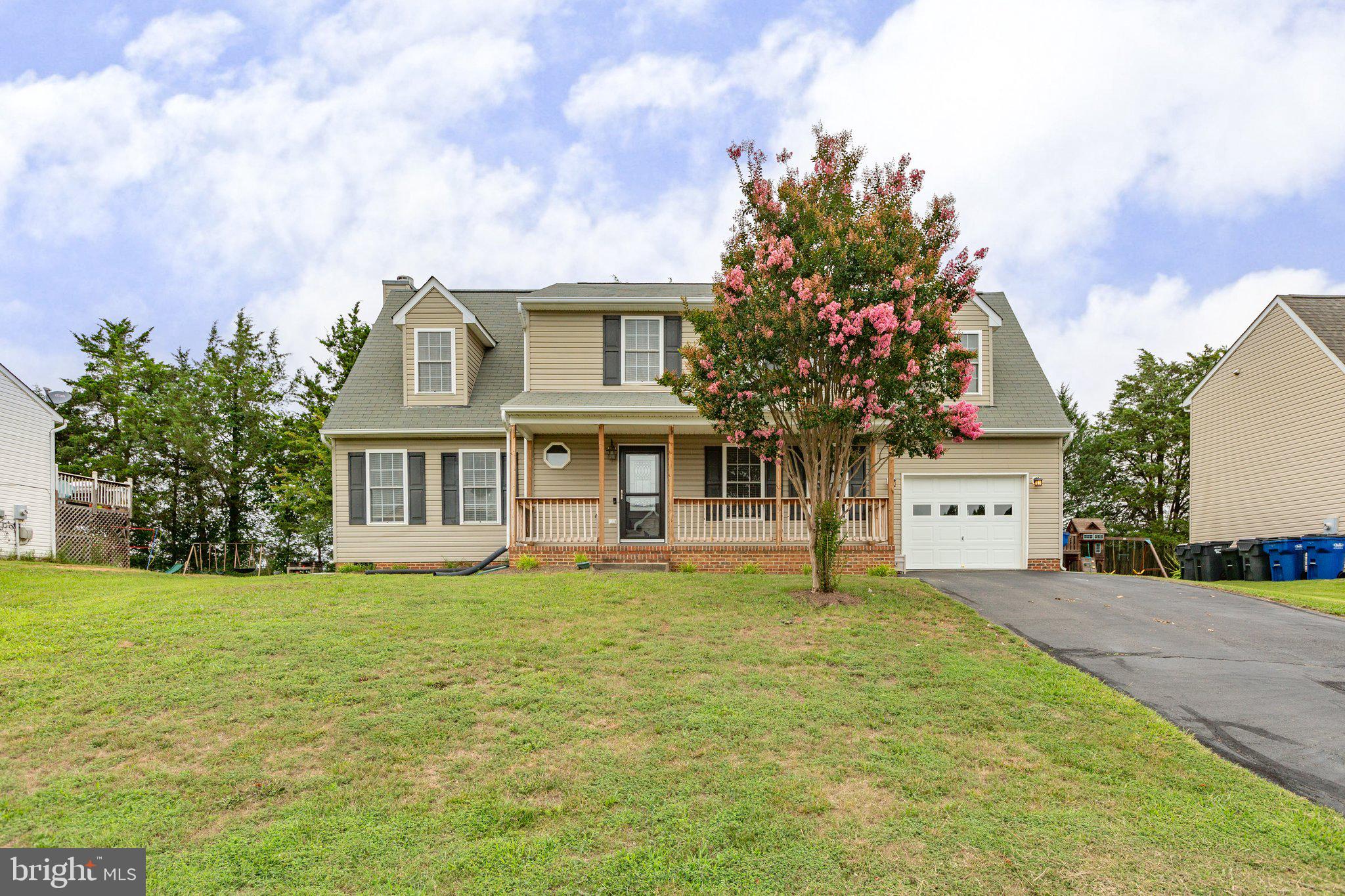 HUNTINGTON MEADOWS - Residential