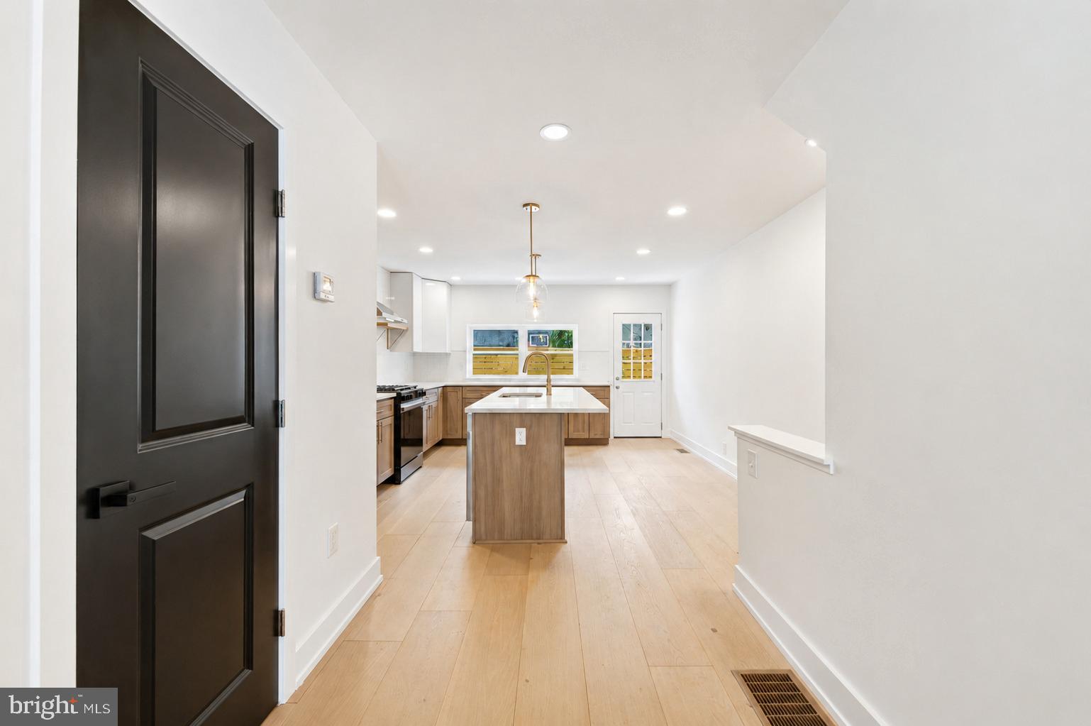 PASSYUNK SQUARE - Residential
