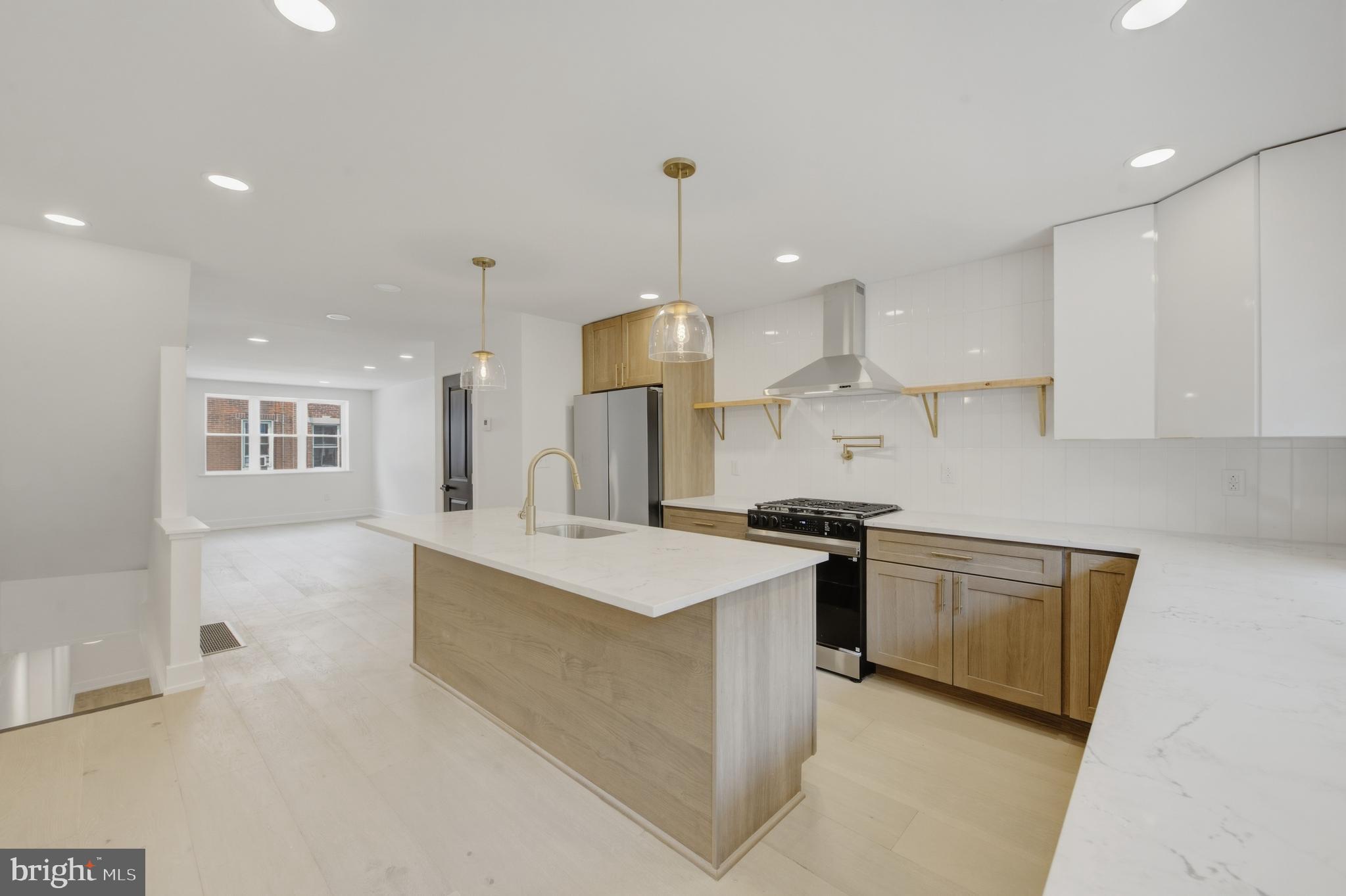 PASSYUNK SQUARE - Residential
