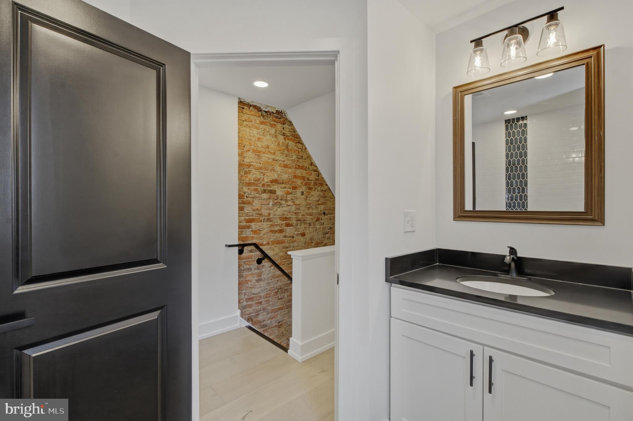PASSYUNK SQUARE - Residential