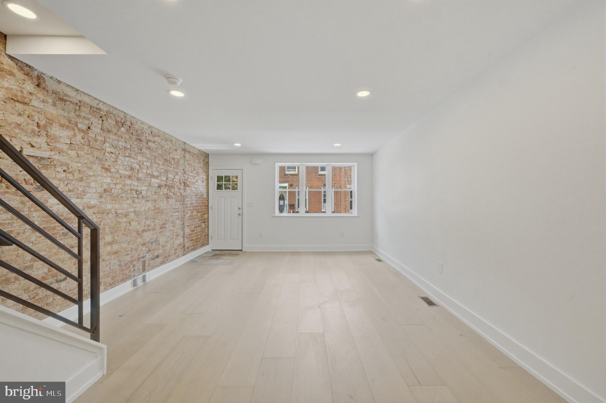 PASSYUNK SQUARE - Residential