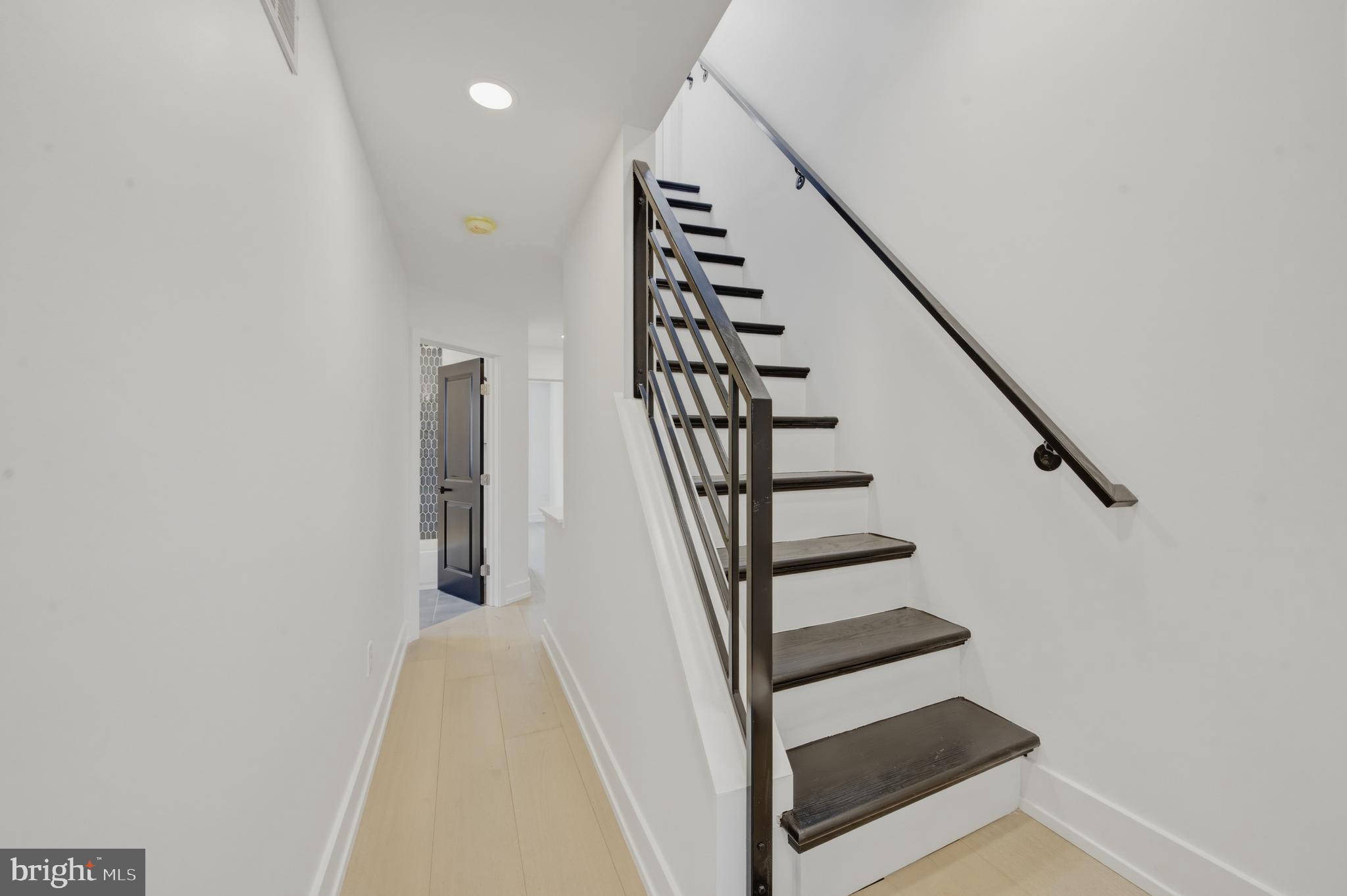 PASSYUNK SQUARE - Residential