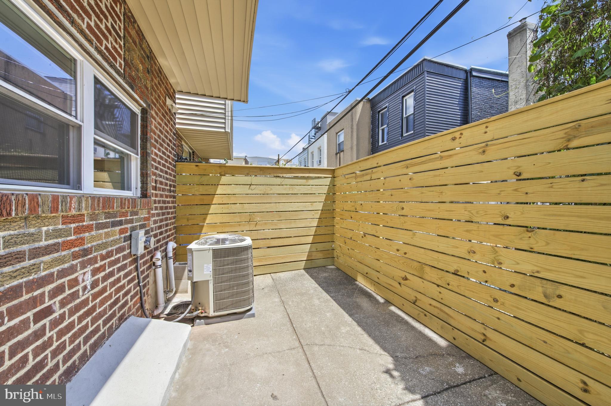 PASSYUNK SQUARE - Residential