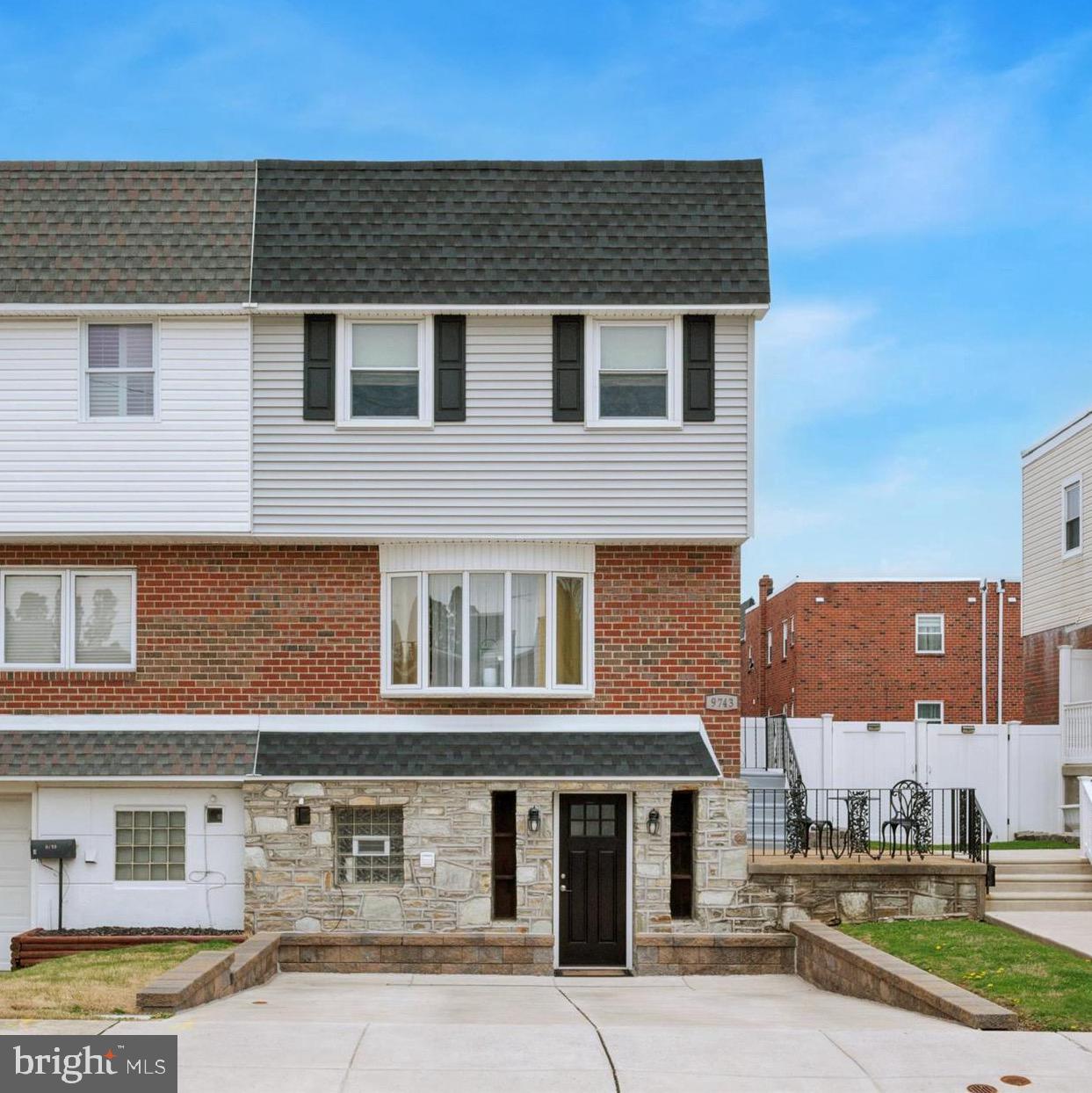 BUSTLETON - Residential