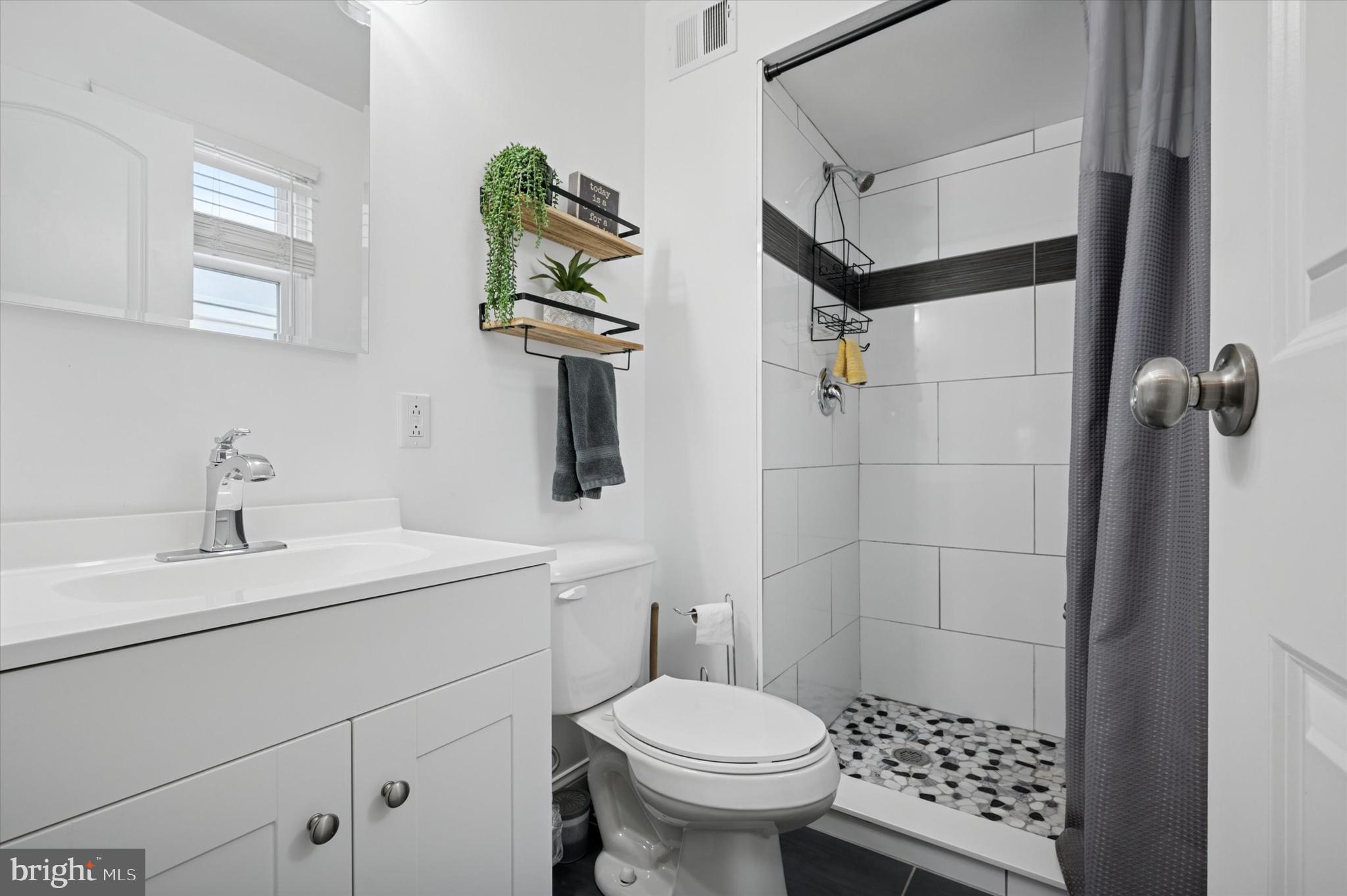 BUSTLETON - Residential
