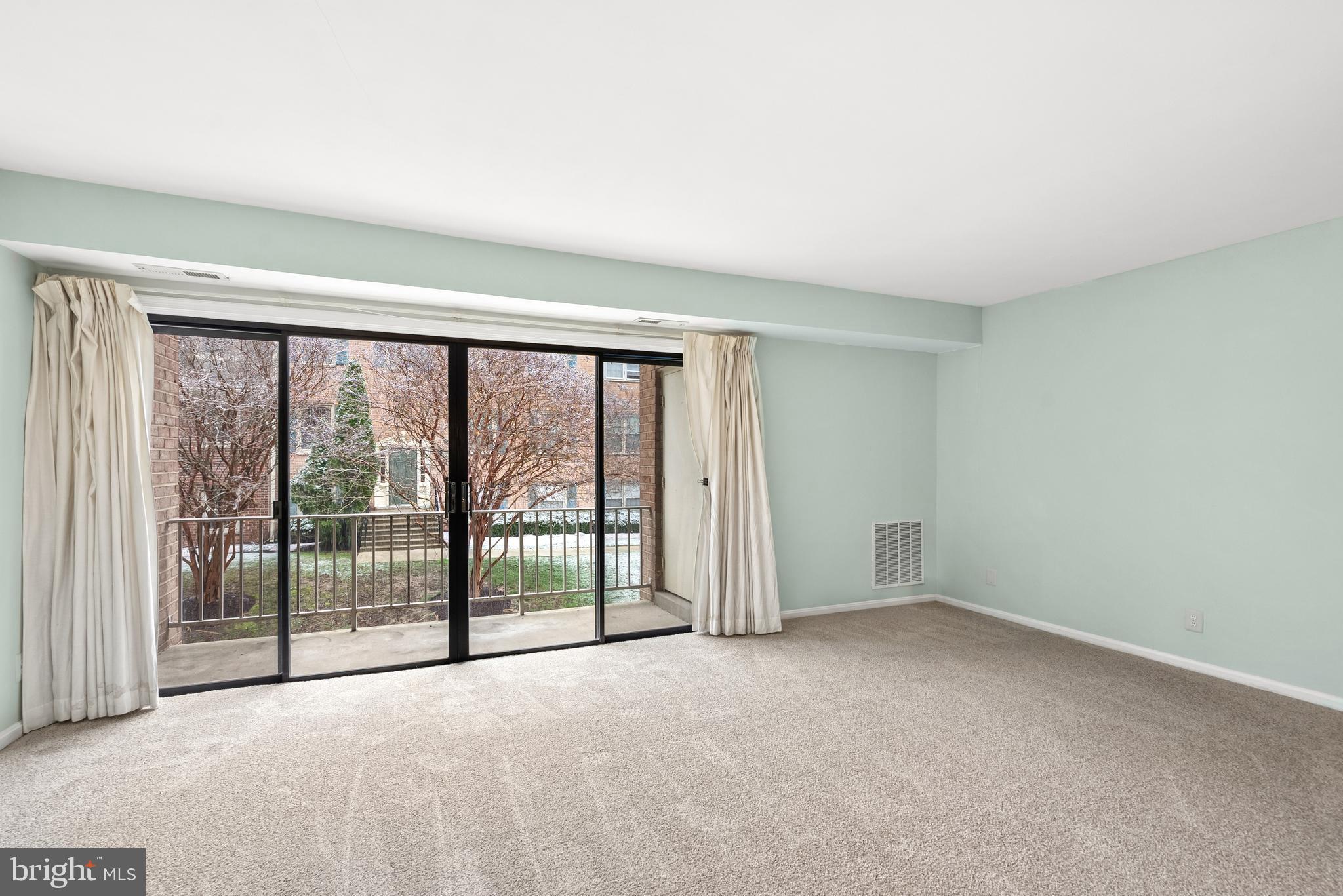 WESTCHESTER PARK - Residential