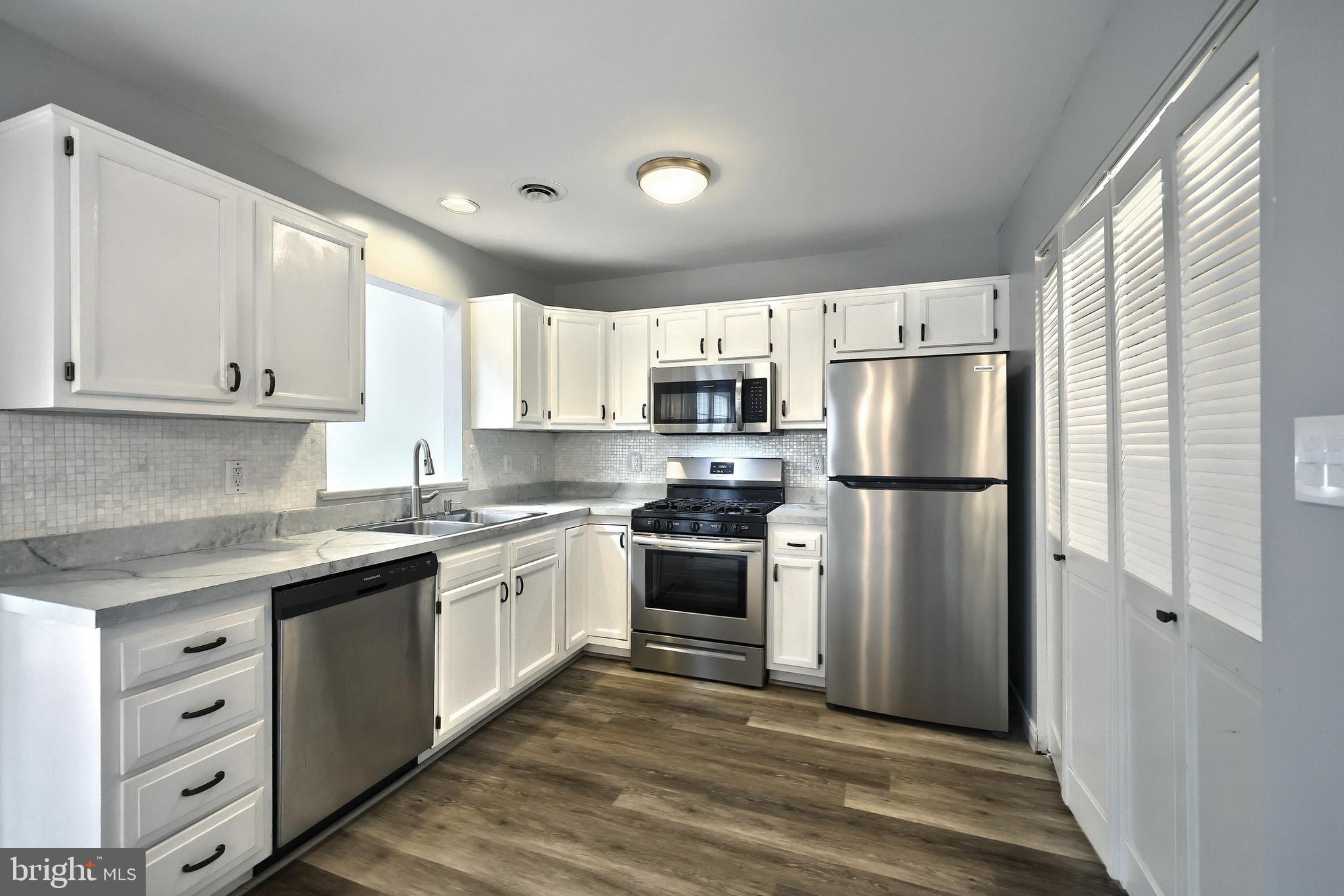 WEST RIDGE TOWNHOMES - Residential