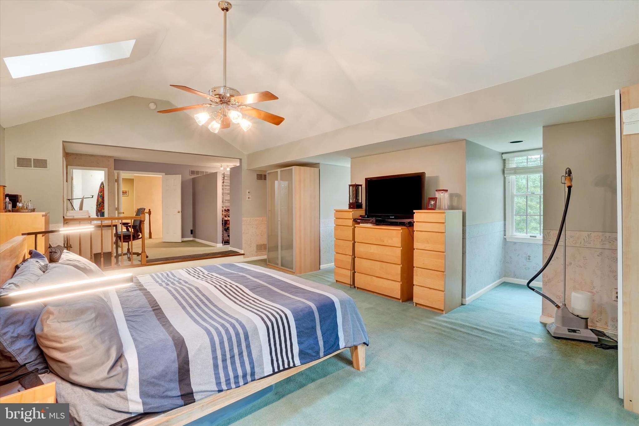MOUNTAINDALE - Residential