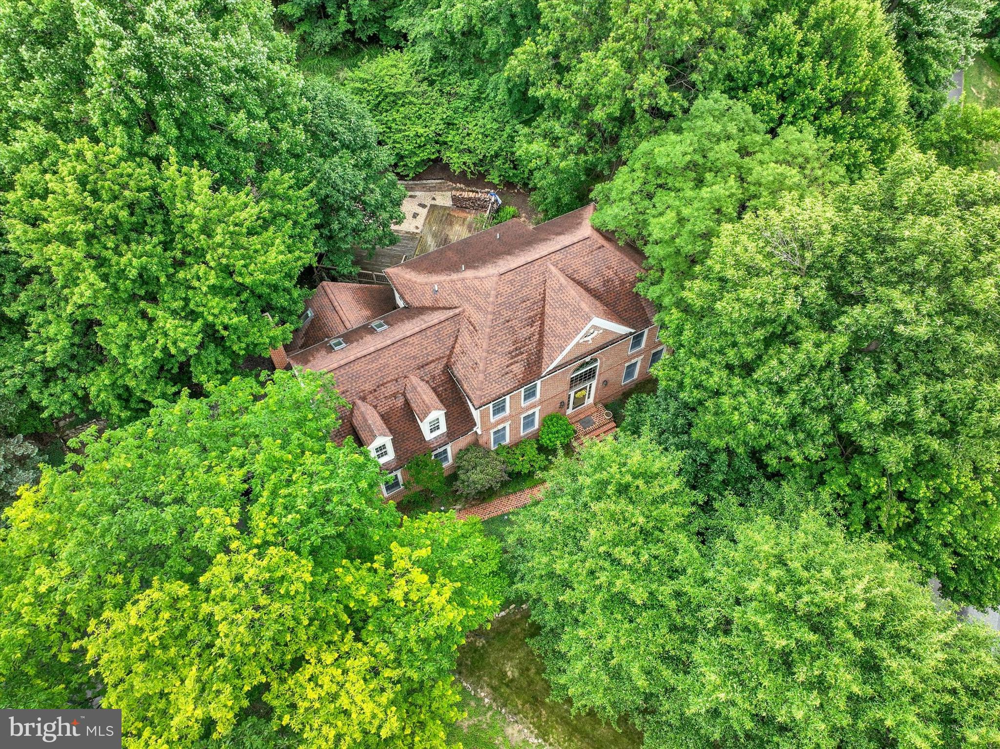 MOUNTAINDALE - Residential