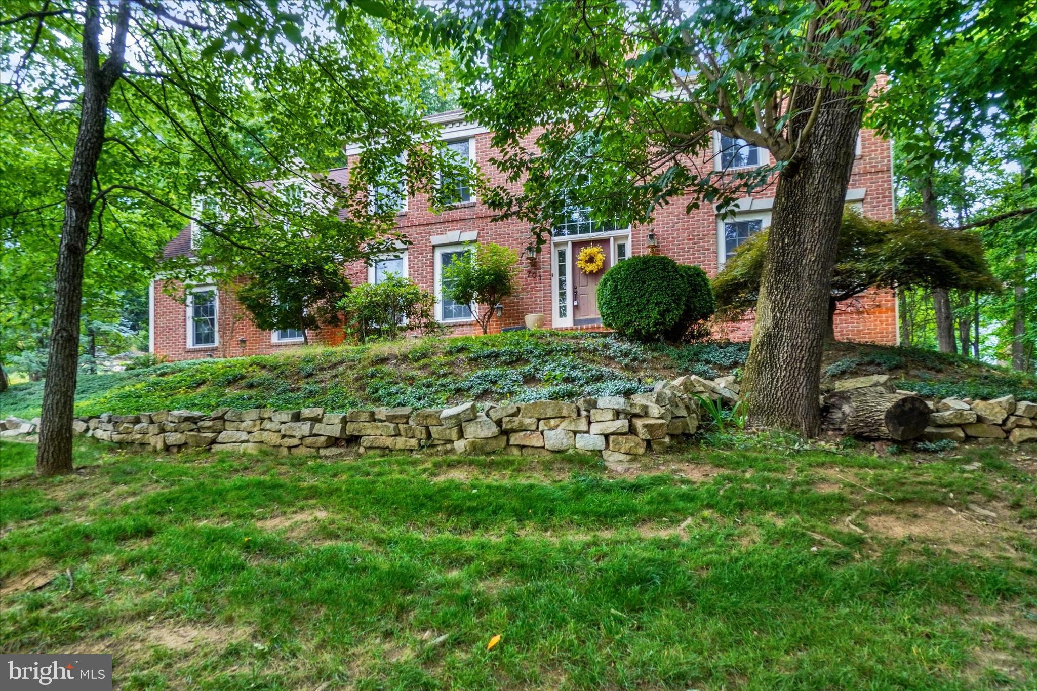 MOUNTAINDALE - Residential