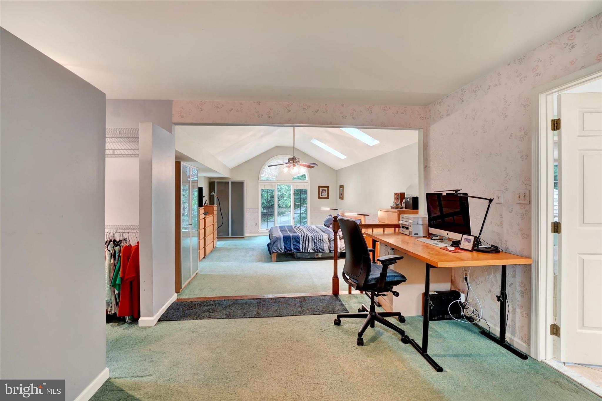 MOUNTAINDALE - Residential
