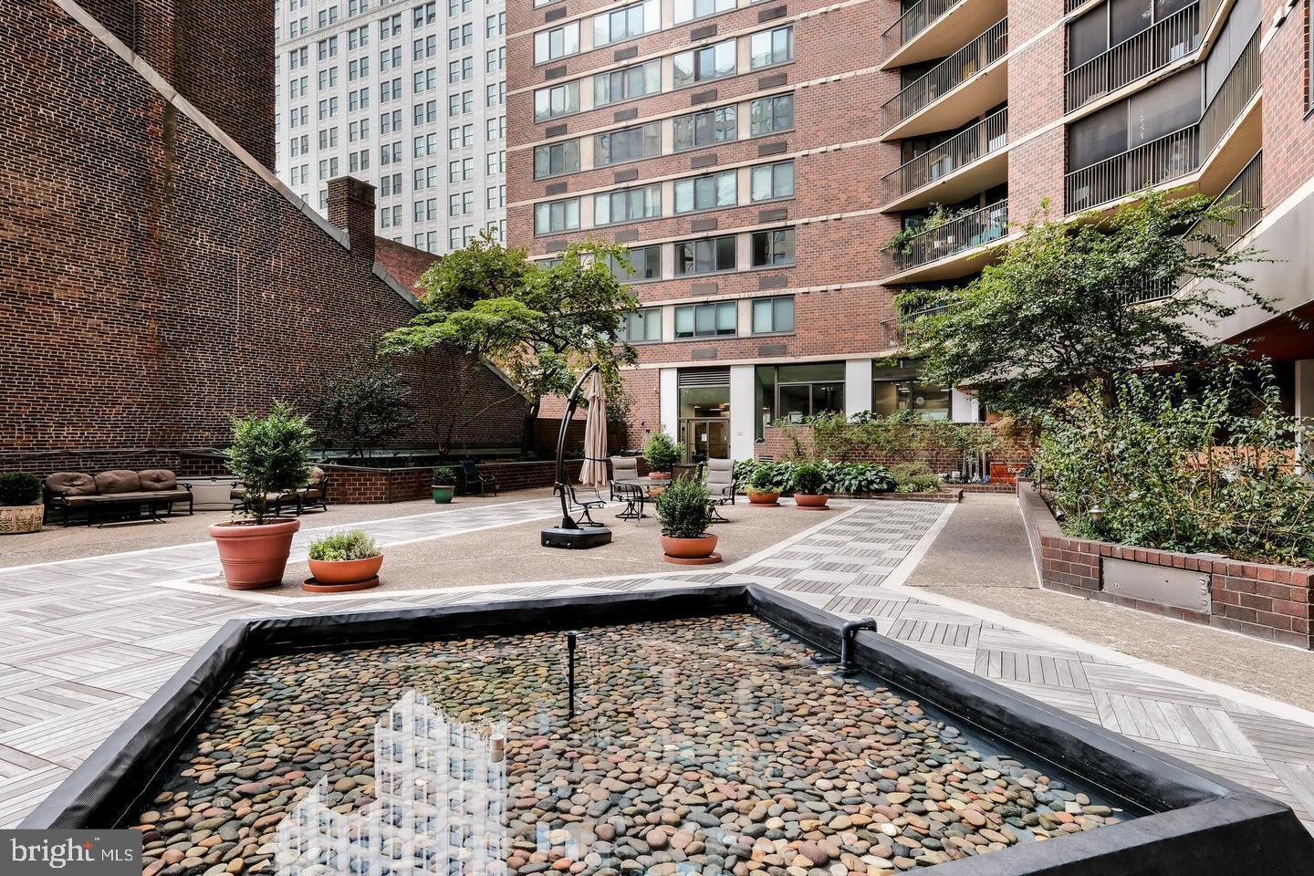 AVENUE OF THE ARTS - Residential