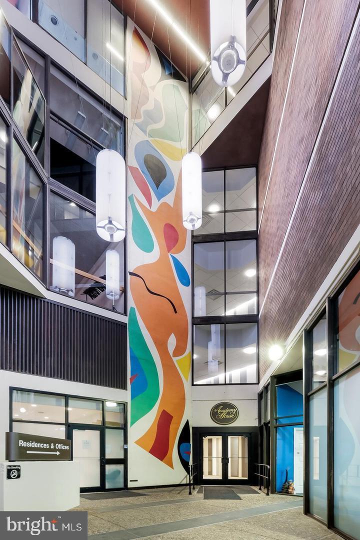 AVENUE OF THE ARTS - Residential